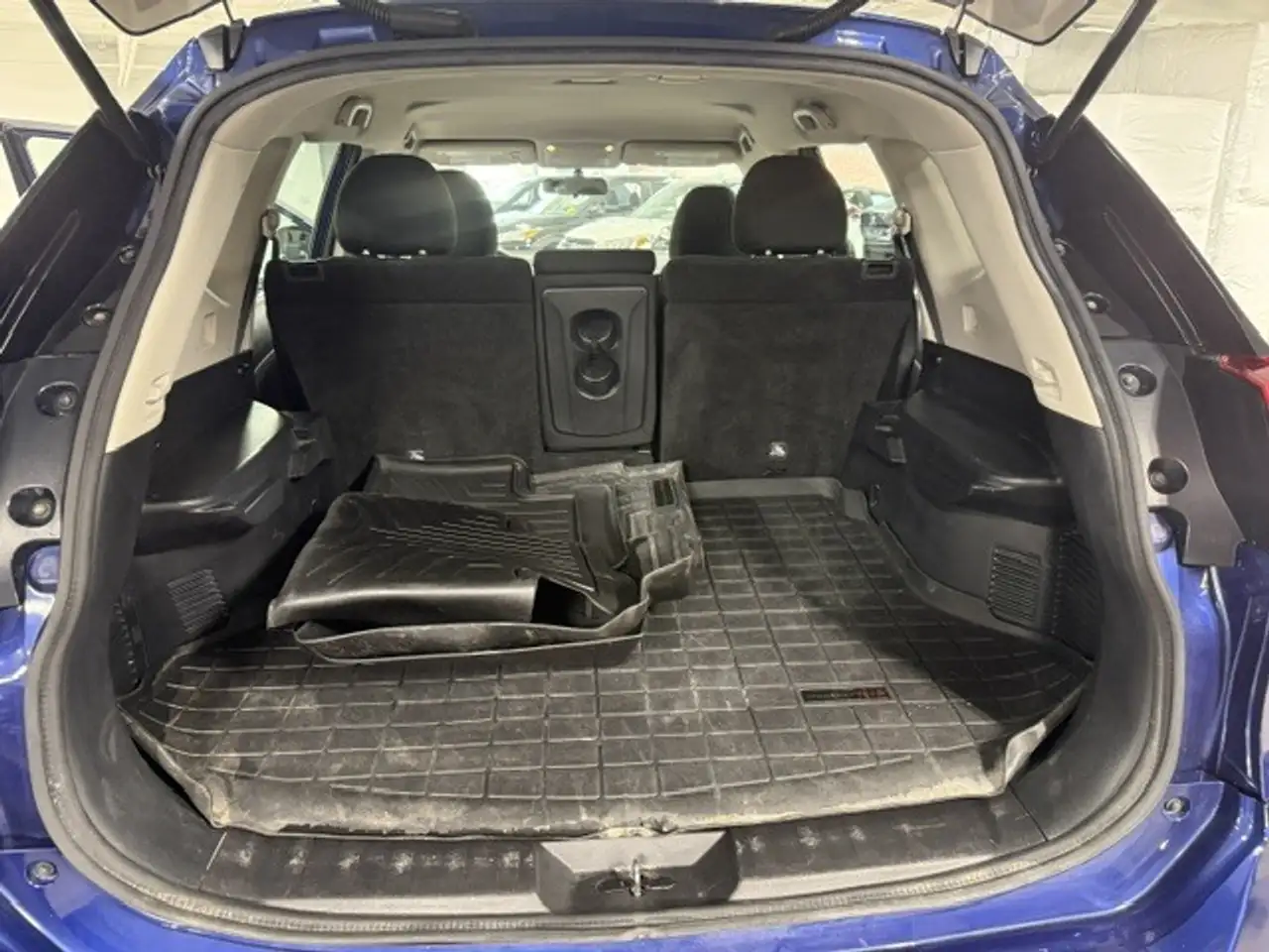 Nissan Rogue снимка Nissan Rogue
