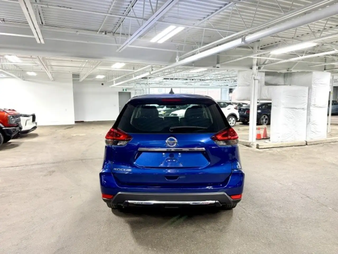 Nissan Rogue снимка Nissan Rogue