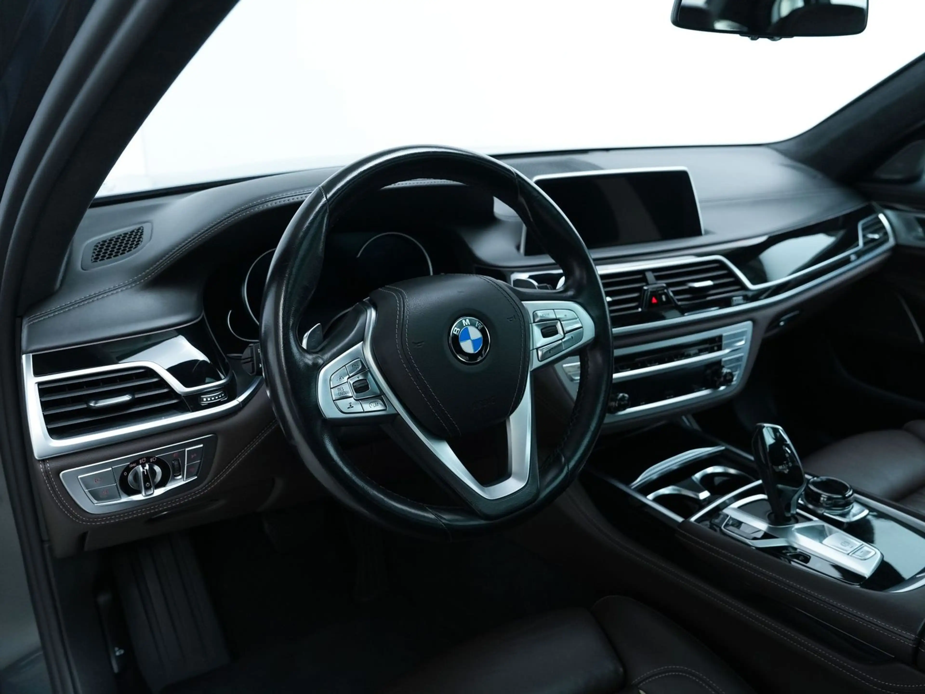 BMW 750 i xDrive*HUD*HARMAN-KARDON*ACC*SOFTC*LUFTF* — photo 10