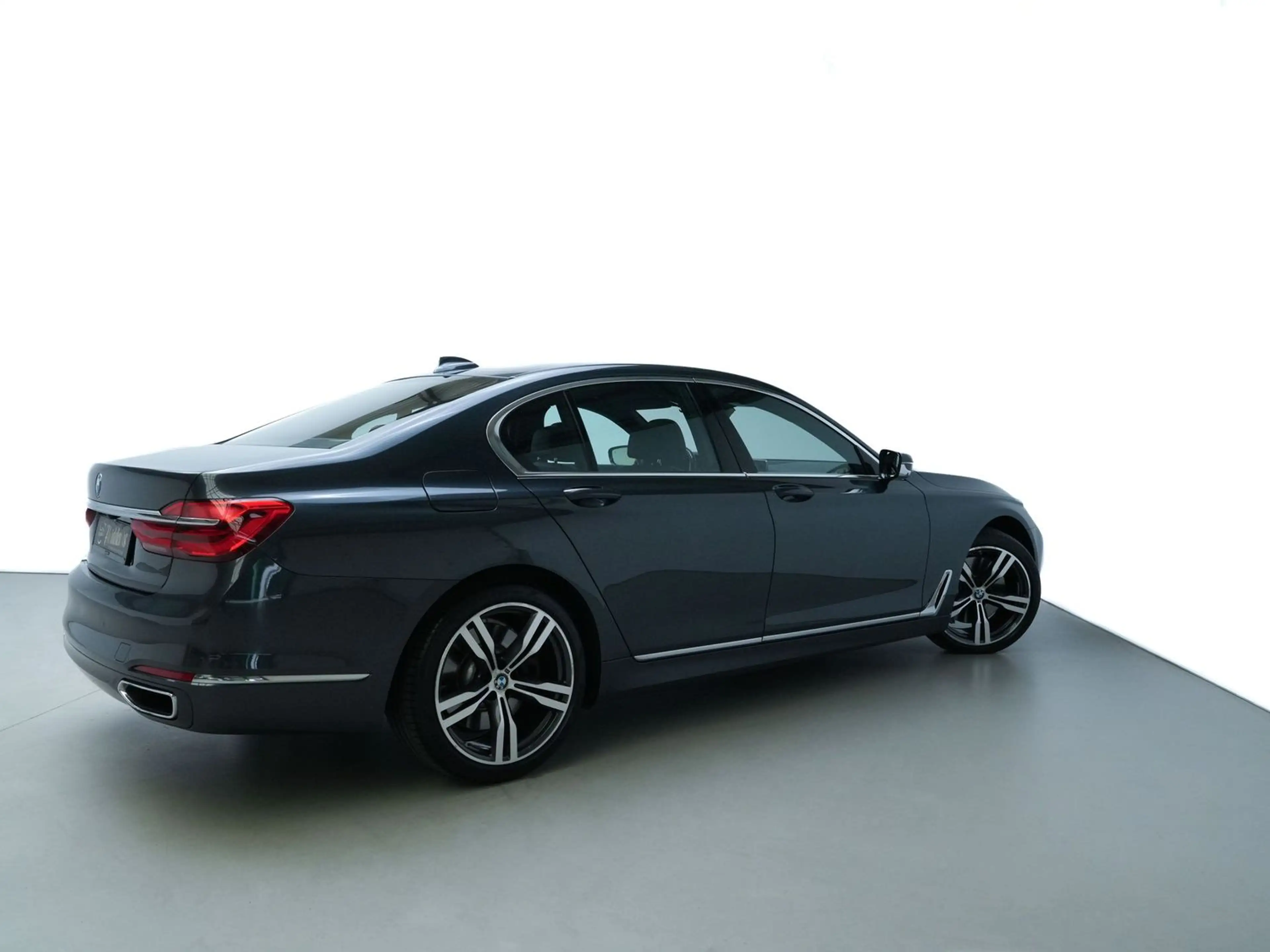 BMW 750 i xDrive*HUD*HARMAN-KARDON*ACC*SOFTC*LUFTF* — photo 5