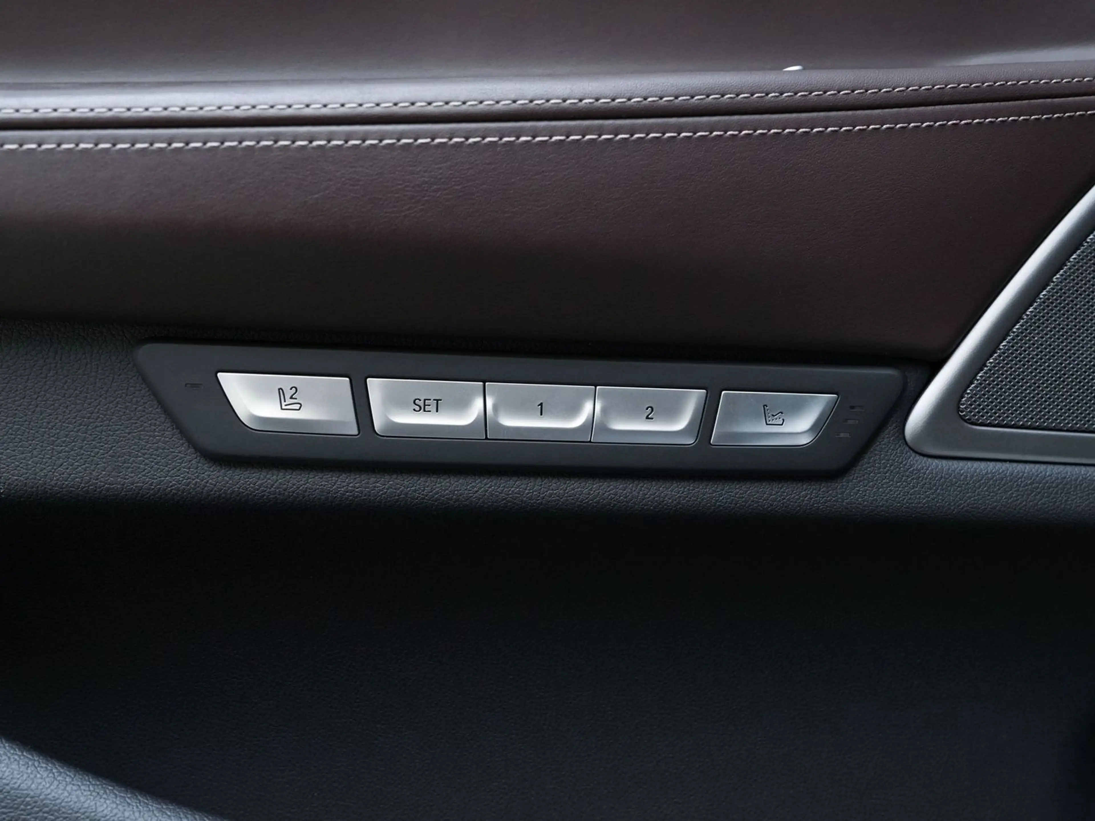 BMW 750 i xDrive*HUD*HARMAN-KARDON*ACC*SOFTC*LUFTF* — photo 15