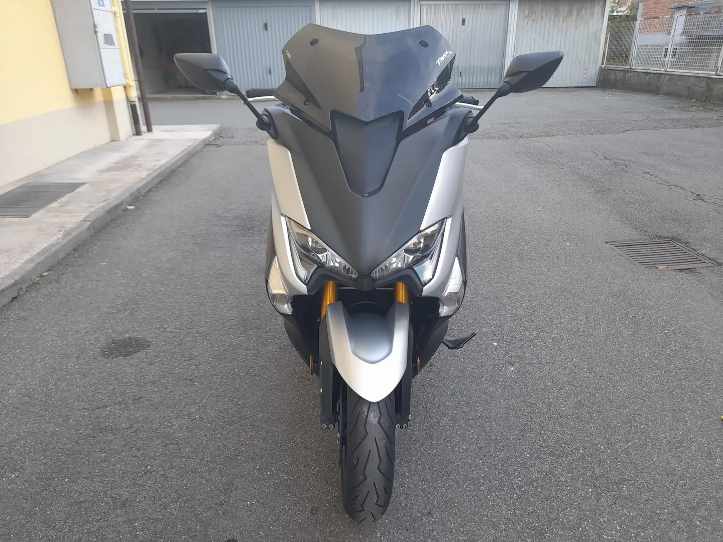 Yamaha TMAX 530 tmax530 2019 sx Grigio - 2