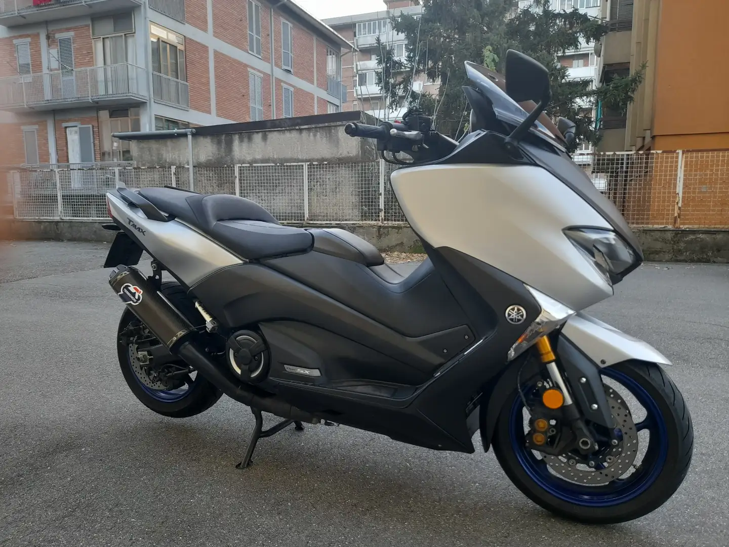 Yamaha TMAX 530 tmax530 2019 sx Grigio - 1