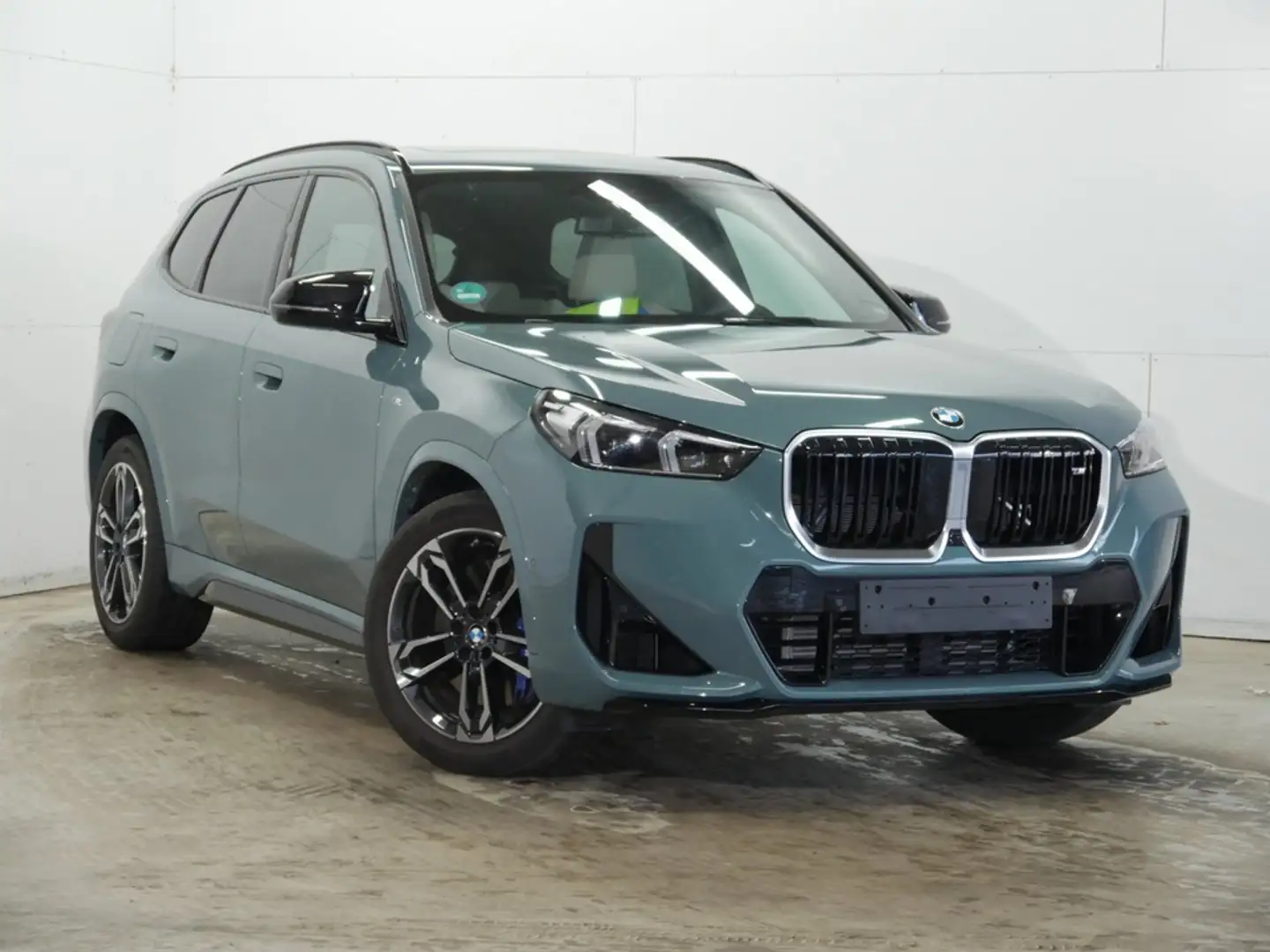 BMW X1 M35i xDrive + GARANTIE-bis-01.2030 Grün - 2