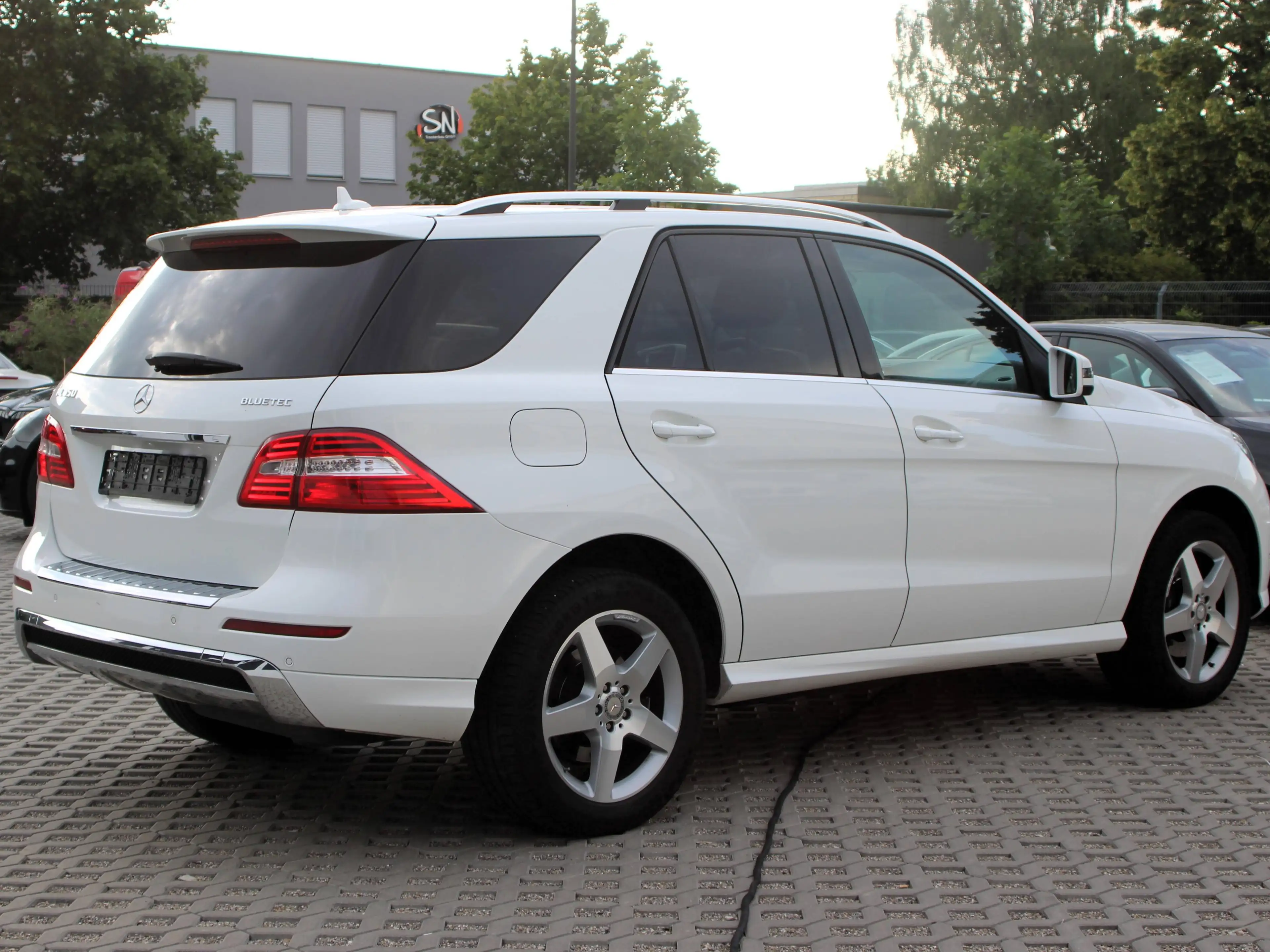 Mercedes-Benz ML 350 ML 350 CDI BlueTec 4Matic (166.024) — photo 12