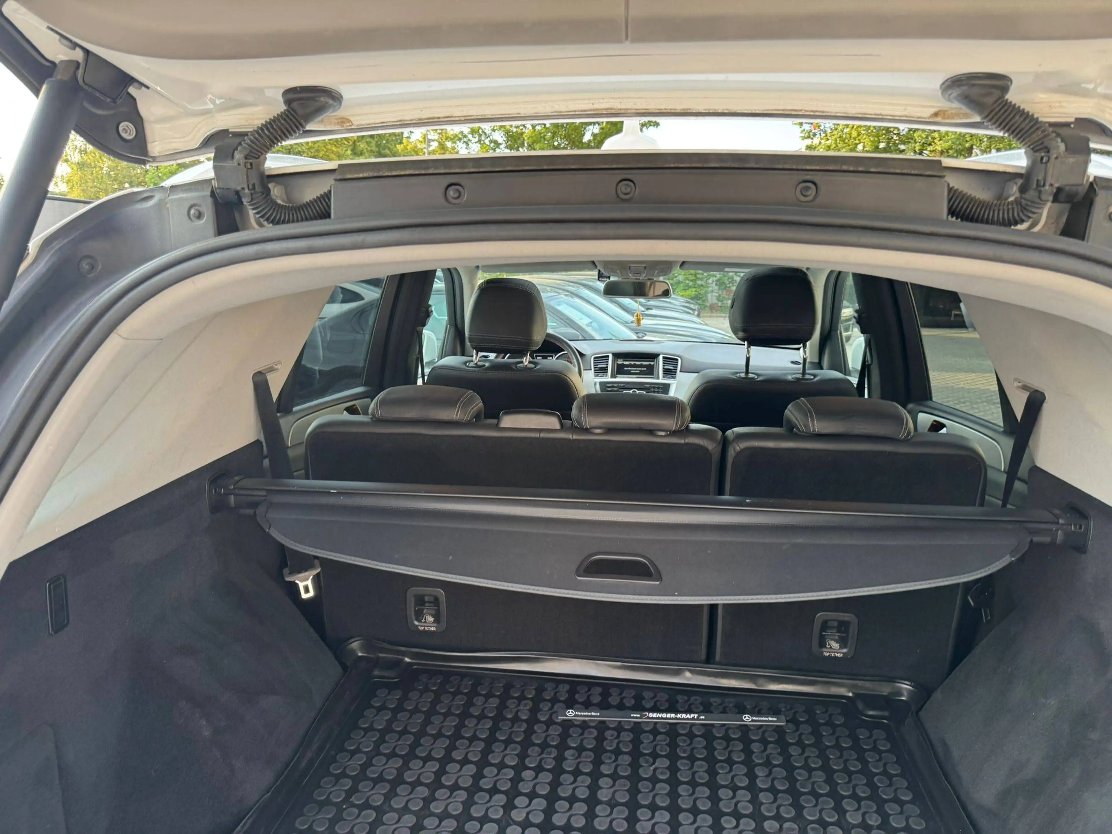 Mercedes-Benz ML 350 ML 350 CDI BlueTec 4Matic (166.024) — photo 31