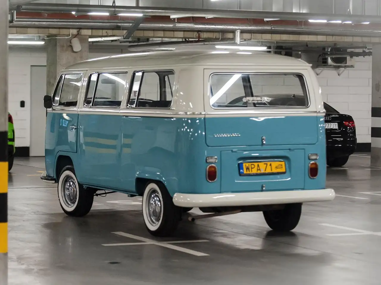 Volkswagen T2 DeLuxe, foto 2