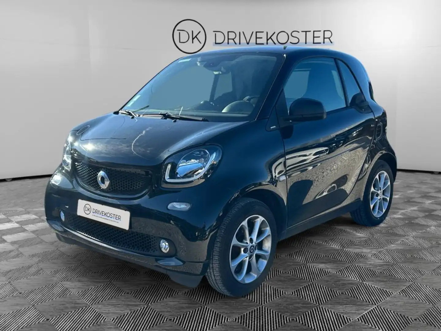 smart forTwo Smart Fortwo Coupe 1.0i - 71 S\u0026S - BV Twinamic  COUPE II  Passion Schwarz - 1