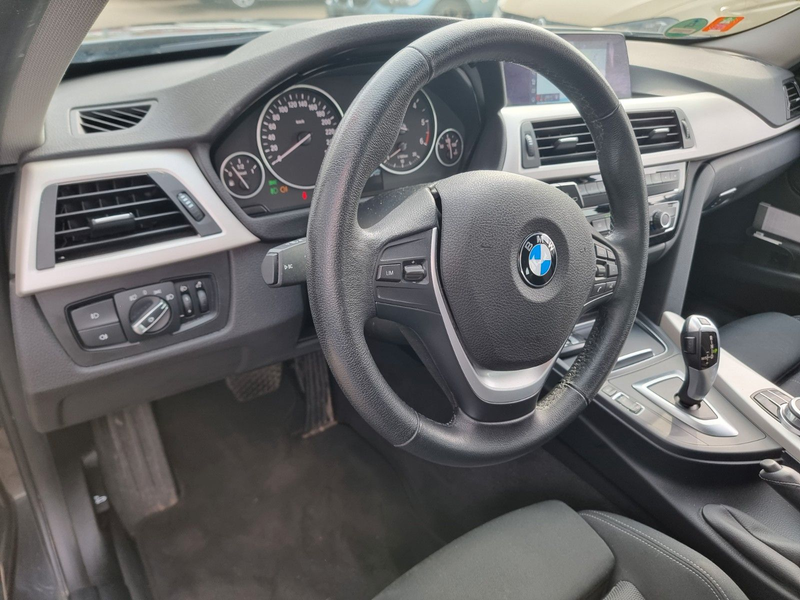 BMW 320 d xDrive Touring  2-Hand/AHK/8xBereift/Scheck — photo 15