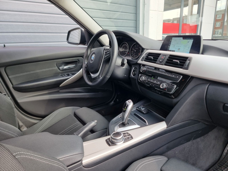 BMW 320 d xDrive Touring  2-Hand/AHK/8xBereift/Scheck — photo 8