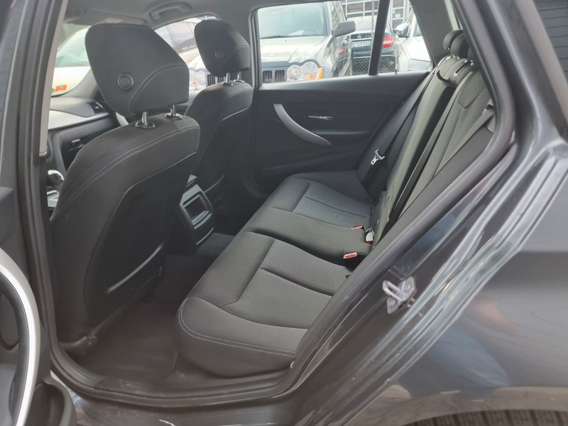 BMW 320 d xDrive Touring  2-Hand/AHK/8xBereift/Scheck — photo 13
