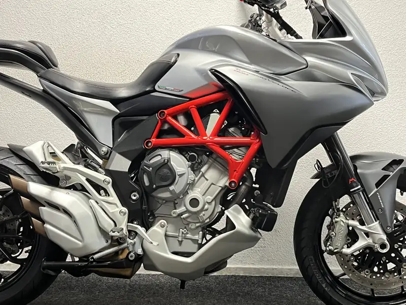 MV Agusta MVAGUSTA TURISMO VELOCE - foto 6