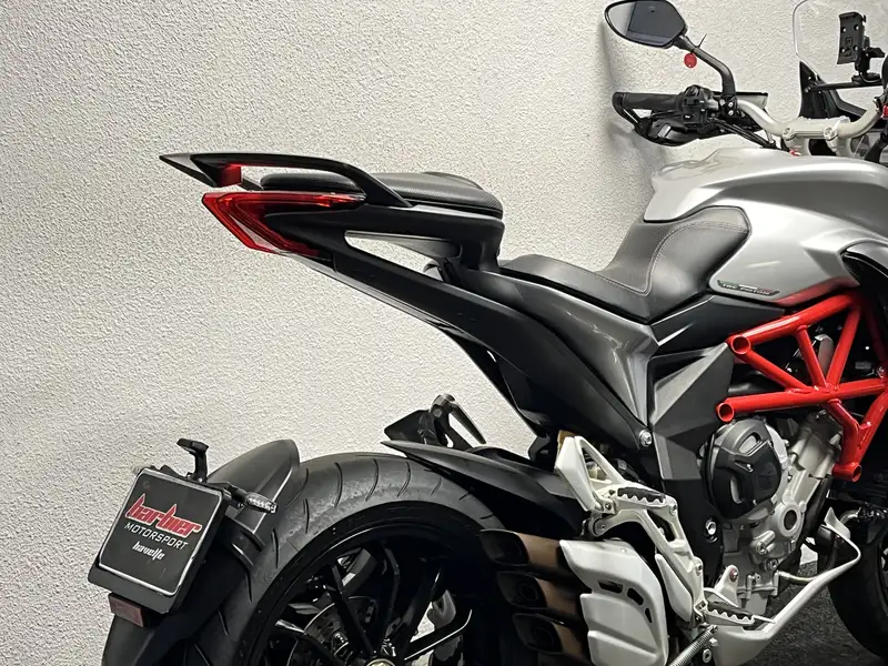 MV Agusta MVAGUSTA TURISMO VELOCE - foto 4