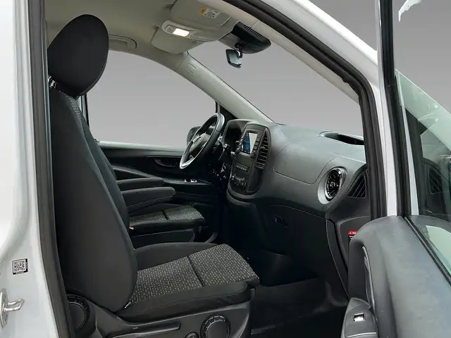 Mercedes-Benz Vito view 12