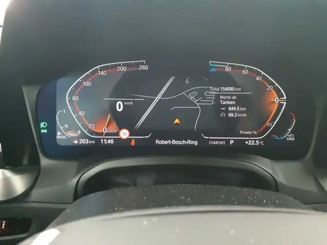 BMW 3 Series view 11