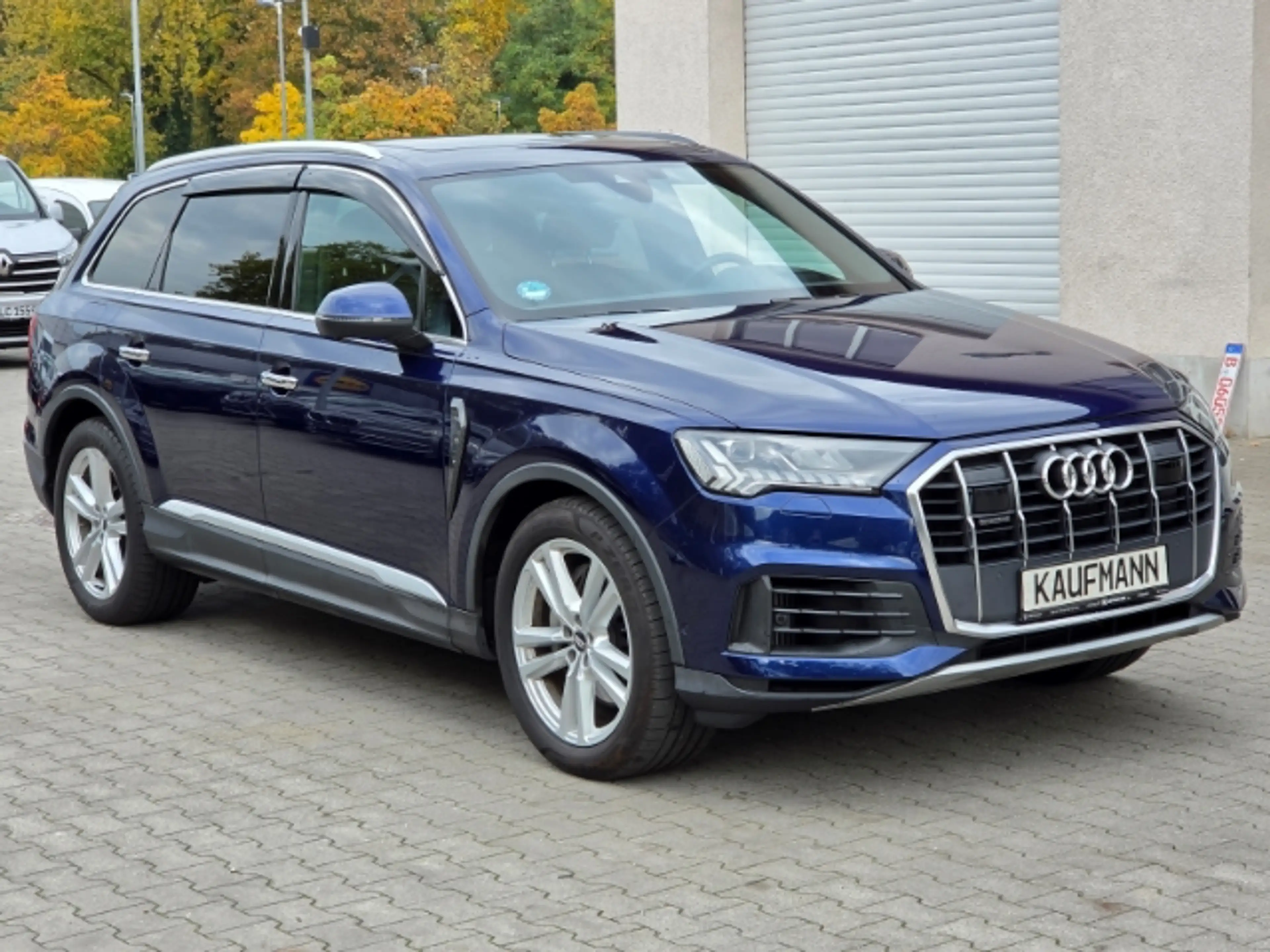 Audi Q7 55 TFSI quattro 7-Sitzer — photo 3
