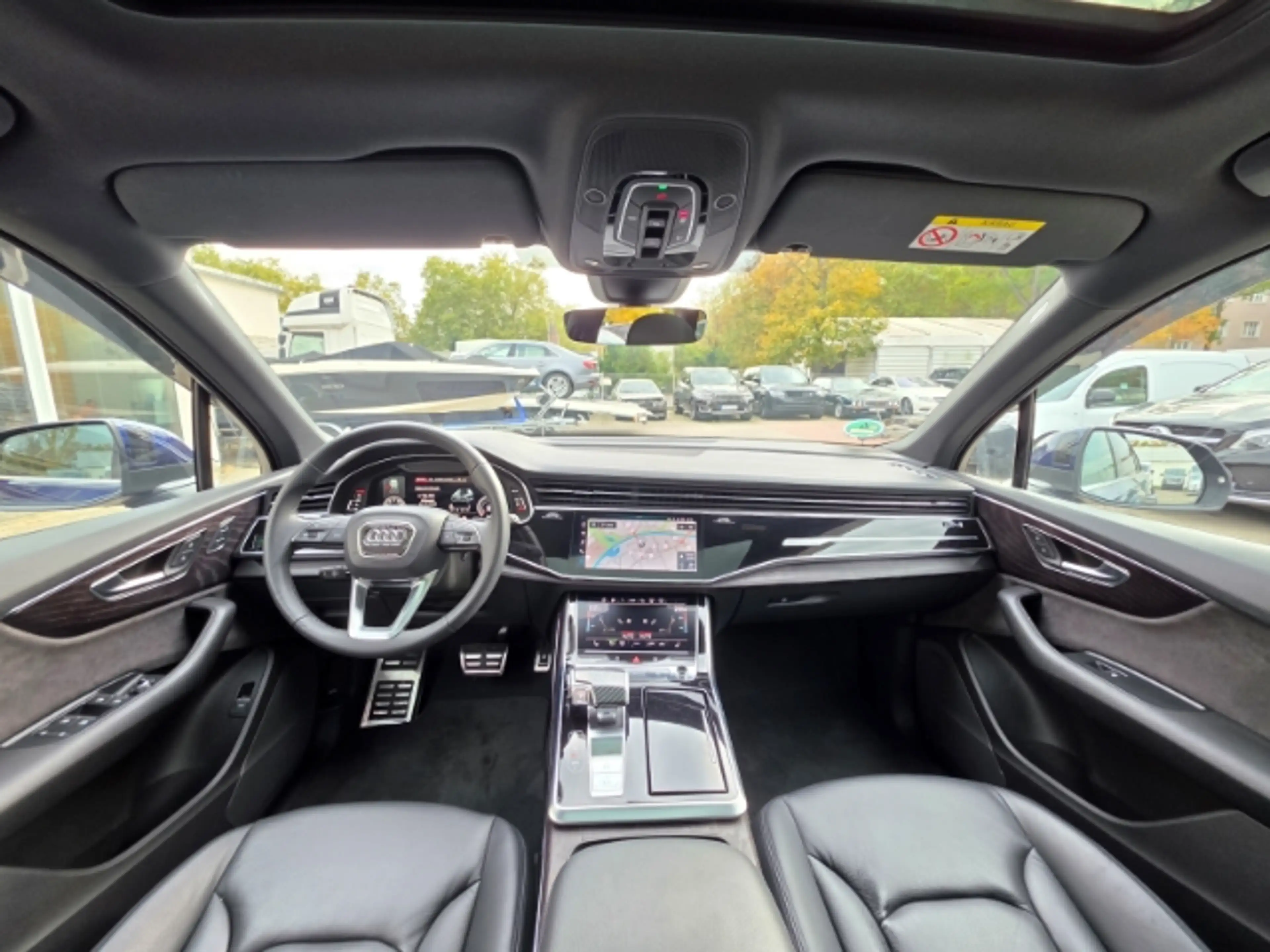 Audi Q7 55 TFSI quattro 7-Sitzer — photo 13