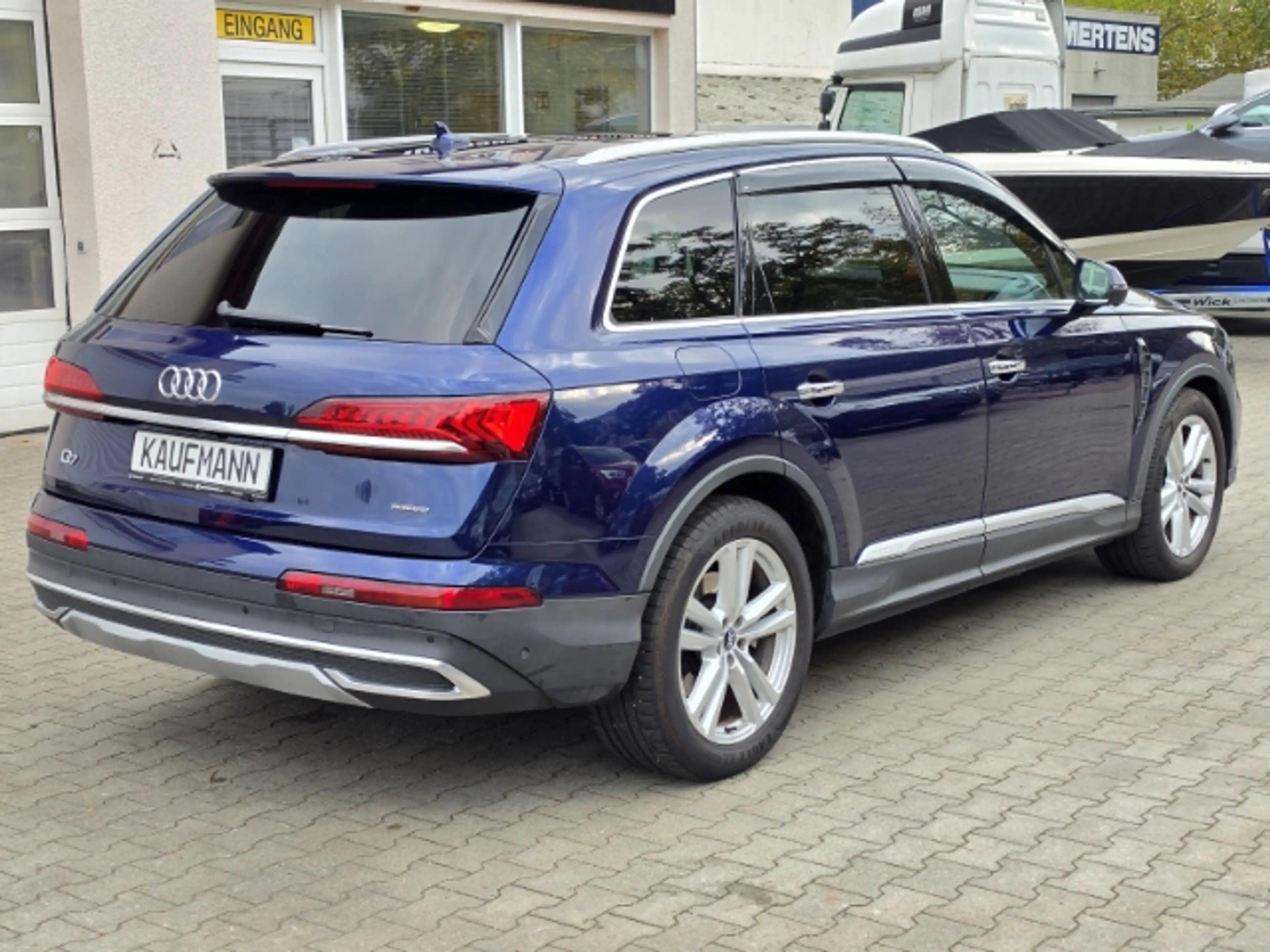Audi Q7 55 TFSI quattro 7-Sitzer — photo 4