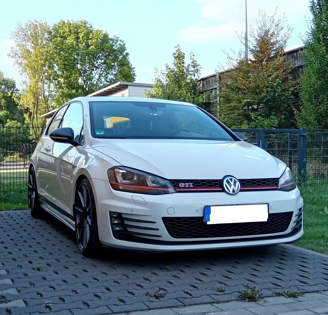 Volkswagen Golf GTI Performance | ACC | DCC | H&R I 19"+ 18'' I Weiß - 1