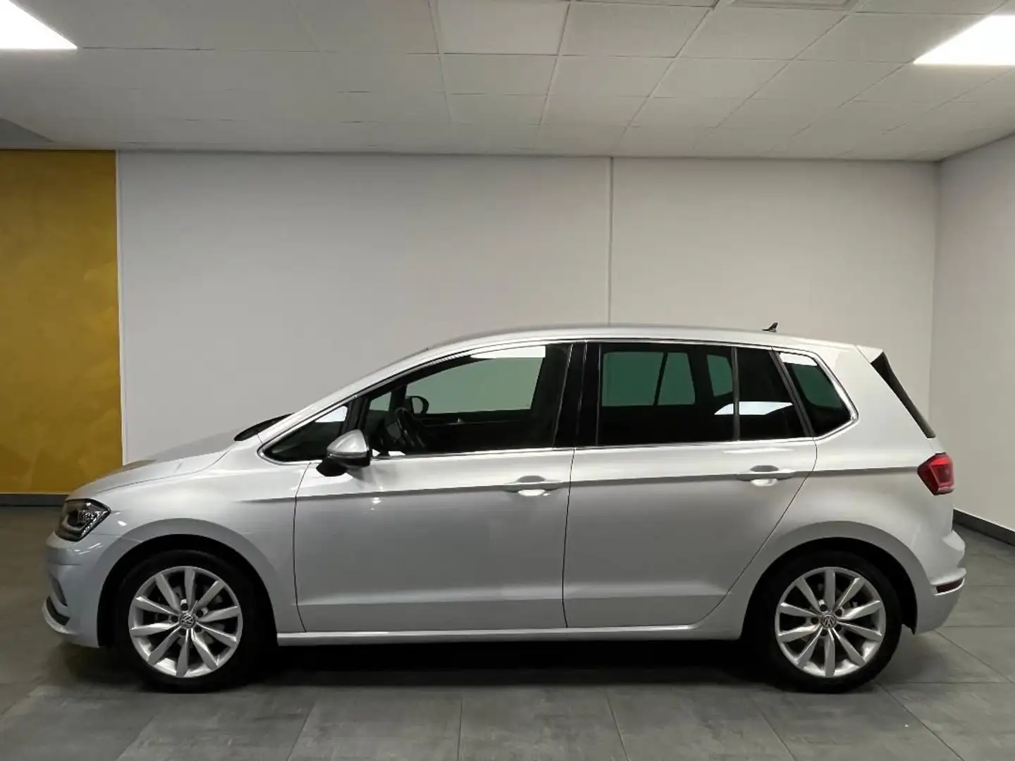 Volkswagen Golf Sportsvan Highline 1.5 TSI DSG, 17",Navi,LE Argent - 2