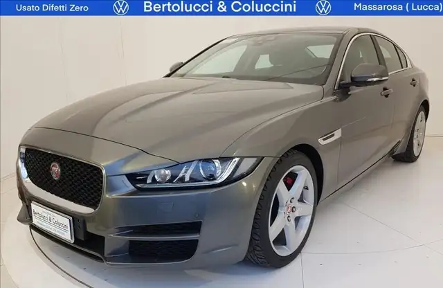 Jaguar XE 2.0 D Turbo 180CV Prestige