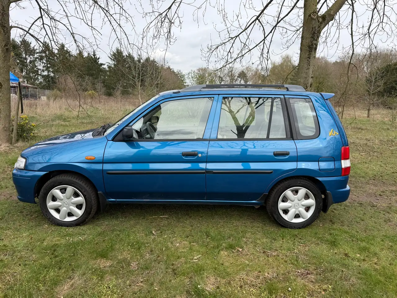 Mazda Demio 1.3 GLX APK 08-12-2026, foto 2