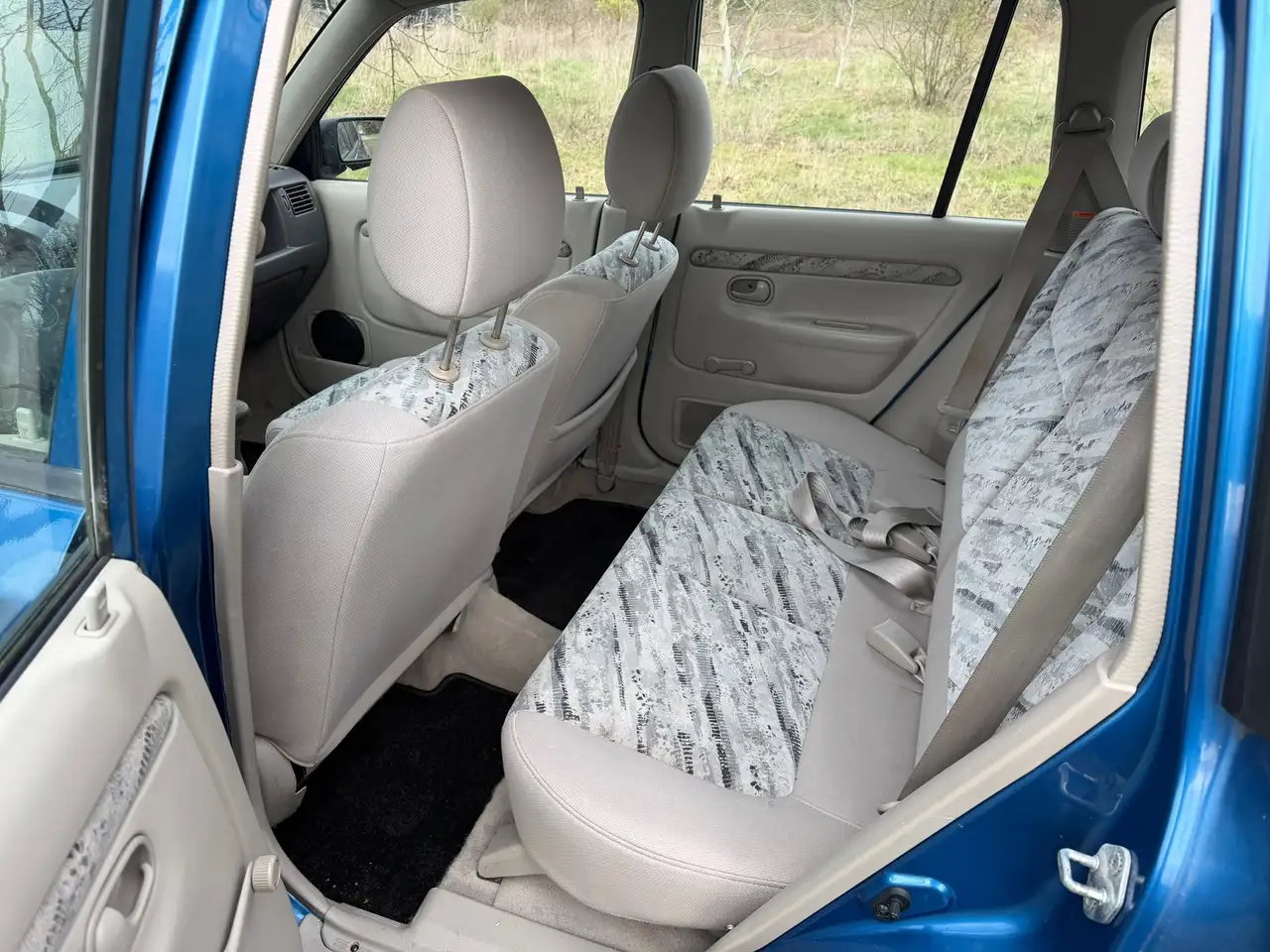 Mazda Demio 1.3 GLX APK 08-12-2026, foto 11