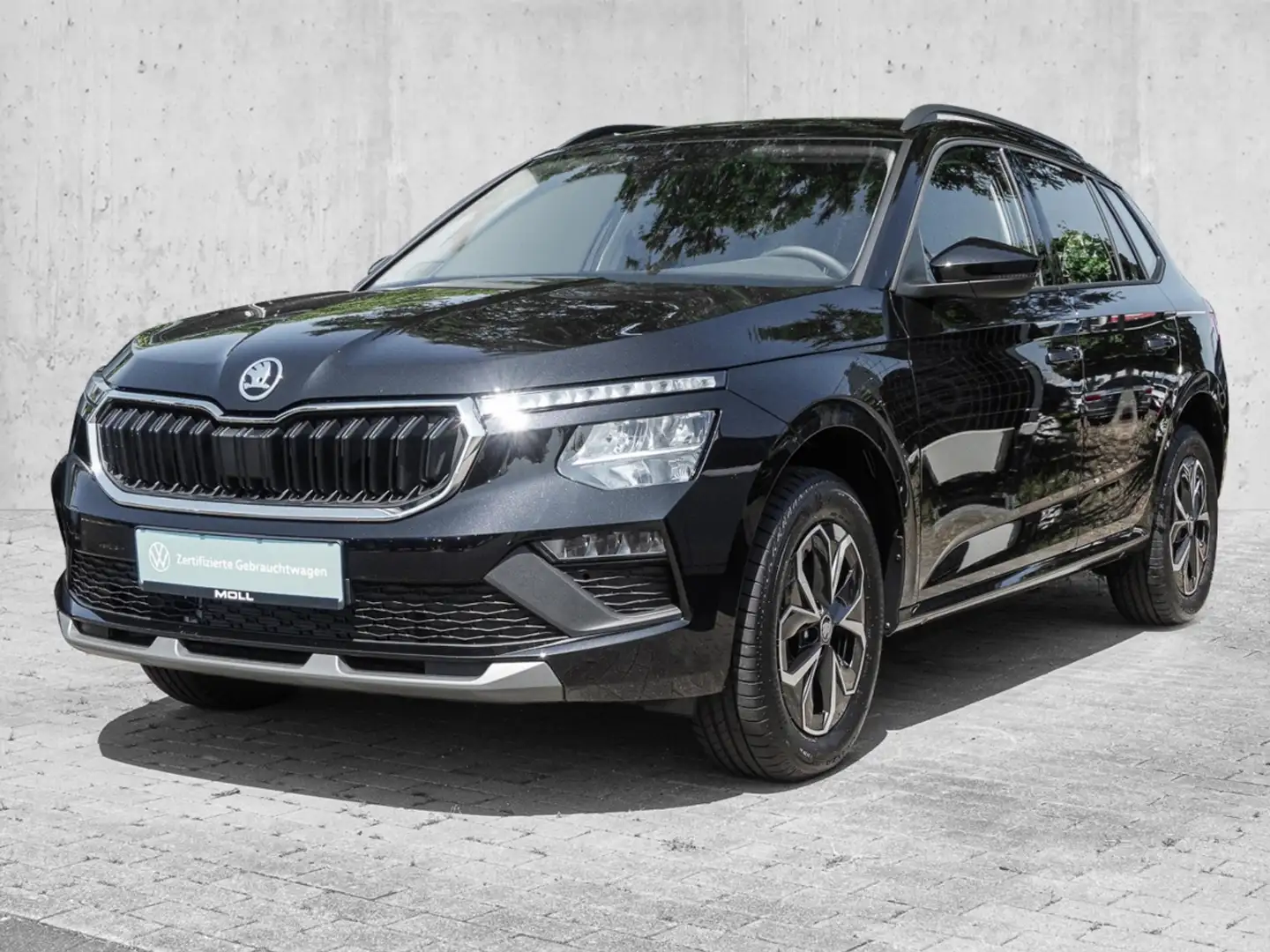 Skoda Kamiq 1.0 TSI DSG 130 Selection LED FLA W-PAKET Black - 2