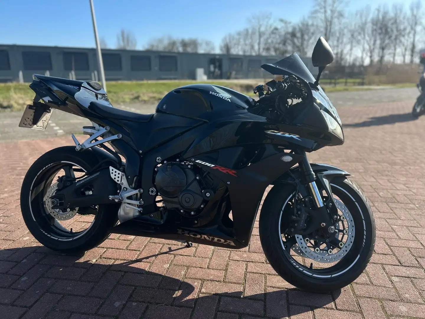 Honda CBR 600 RR Černá - 1