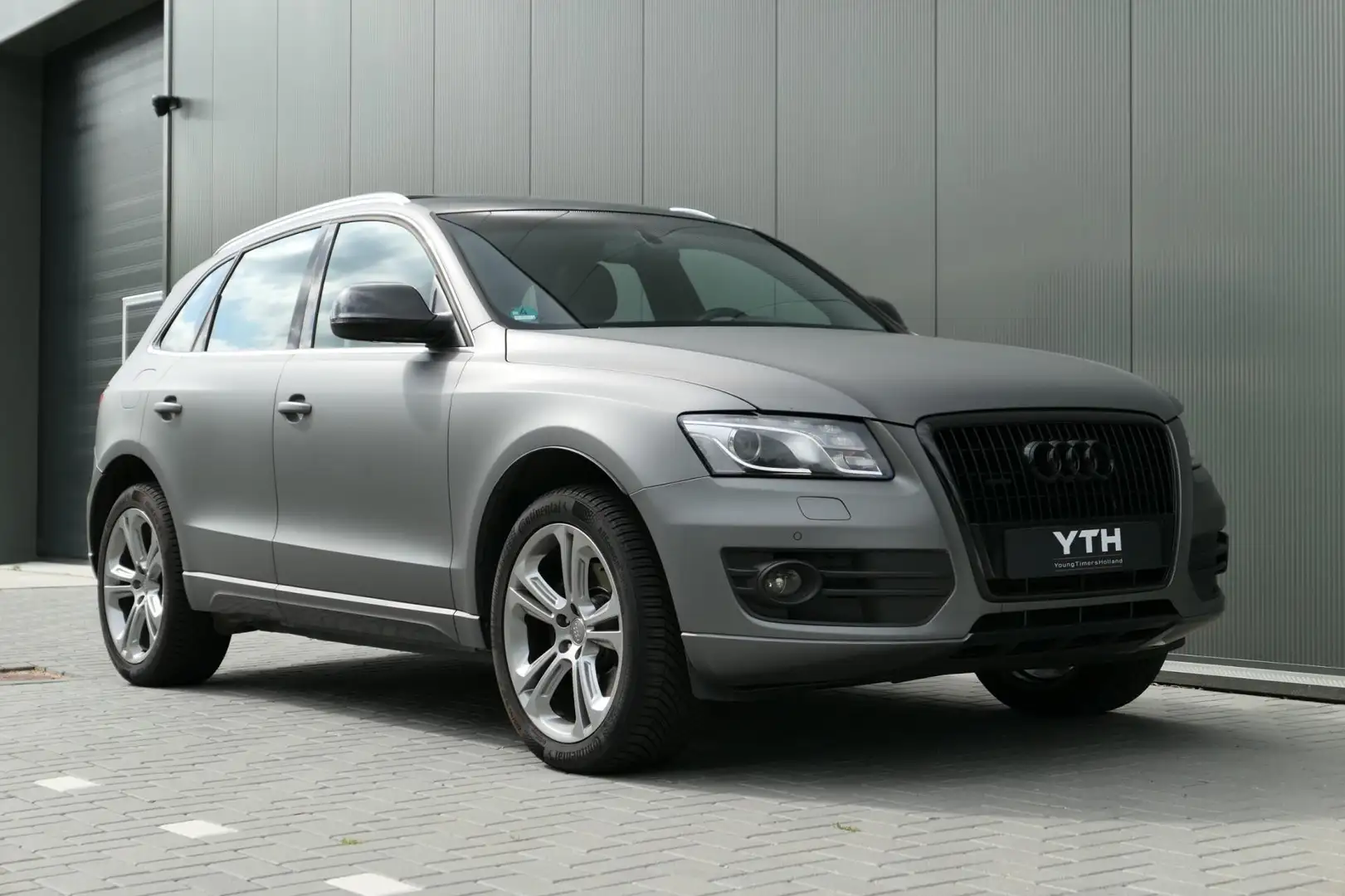 Audi Q5 3.2 FSI quattro Pro Line S Pano Leder B&O Keyless Gri - 2
