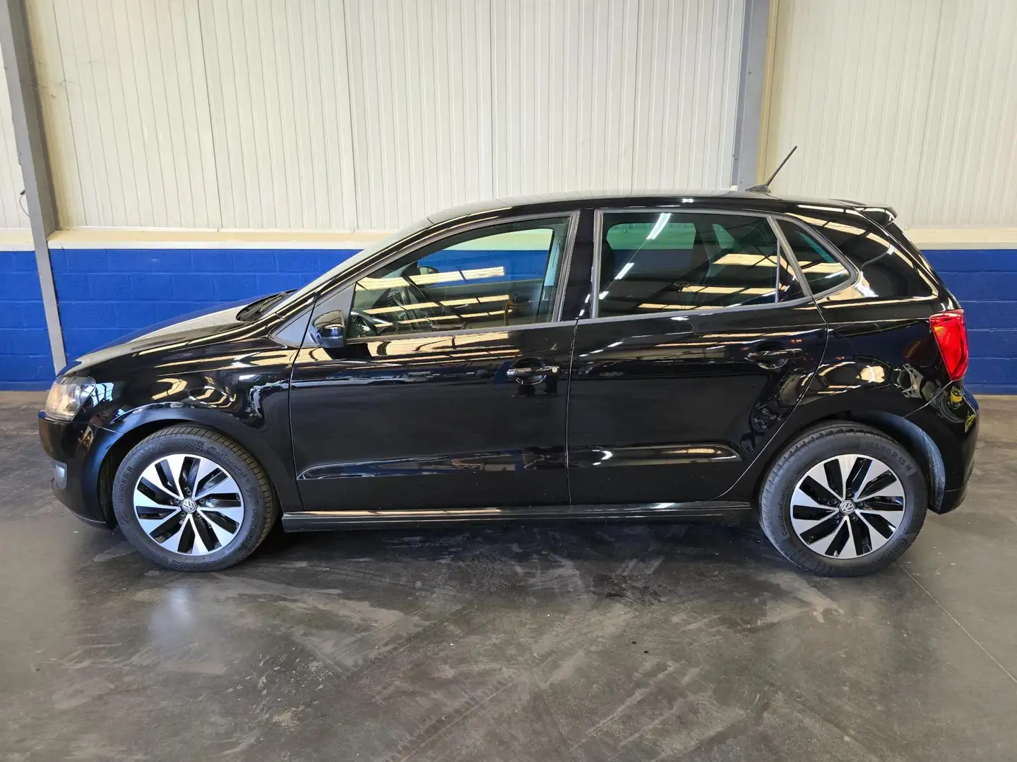 Volkswagen Polo 1.0 BlueMotion Edition Negro - 2