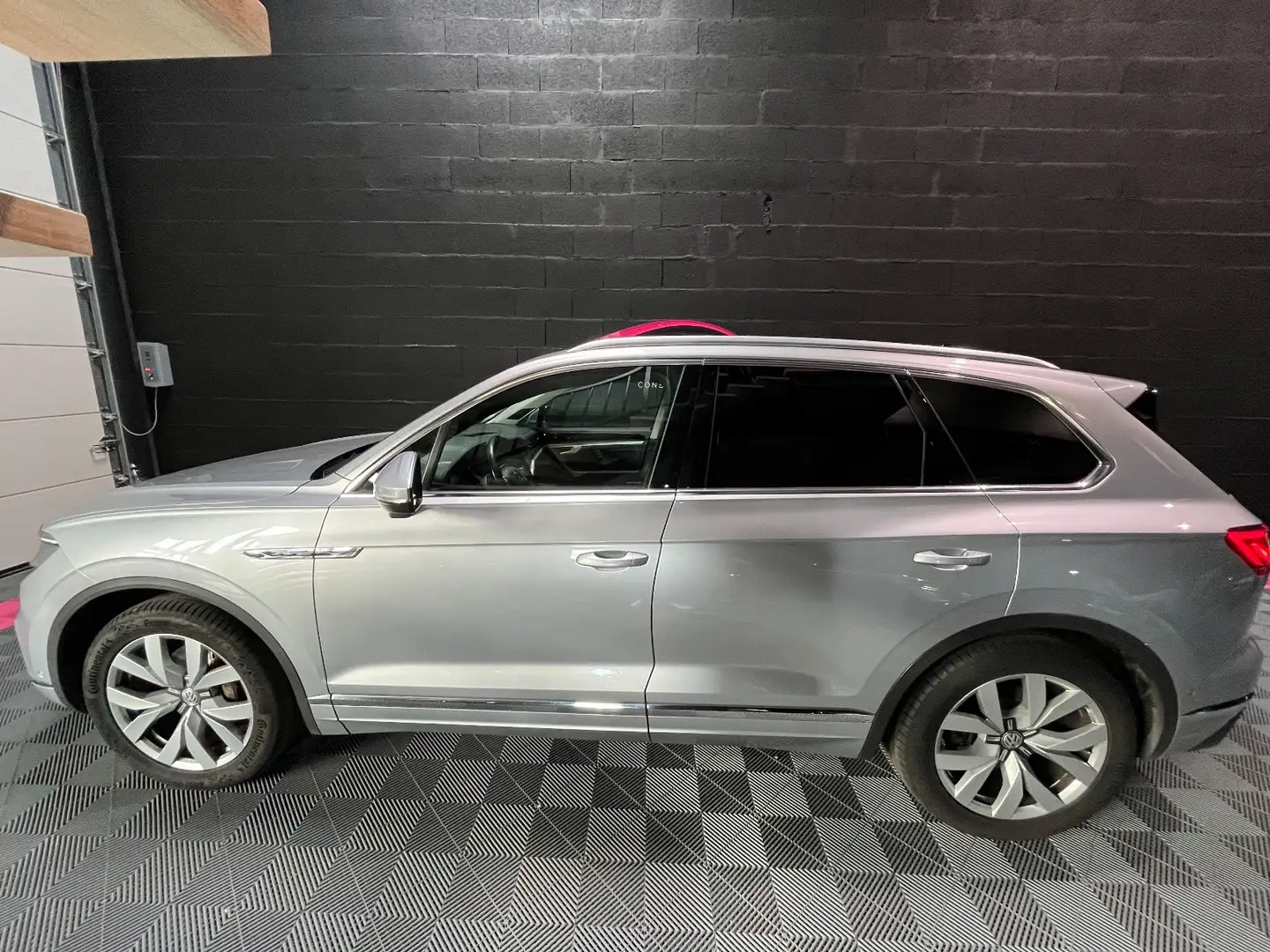 Volkswagen Touareg Carat Exclusive Gris - 2