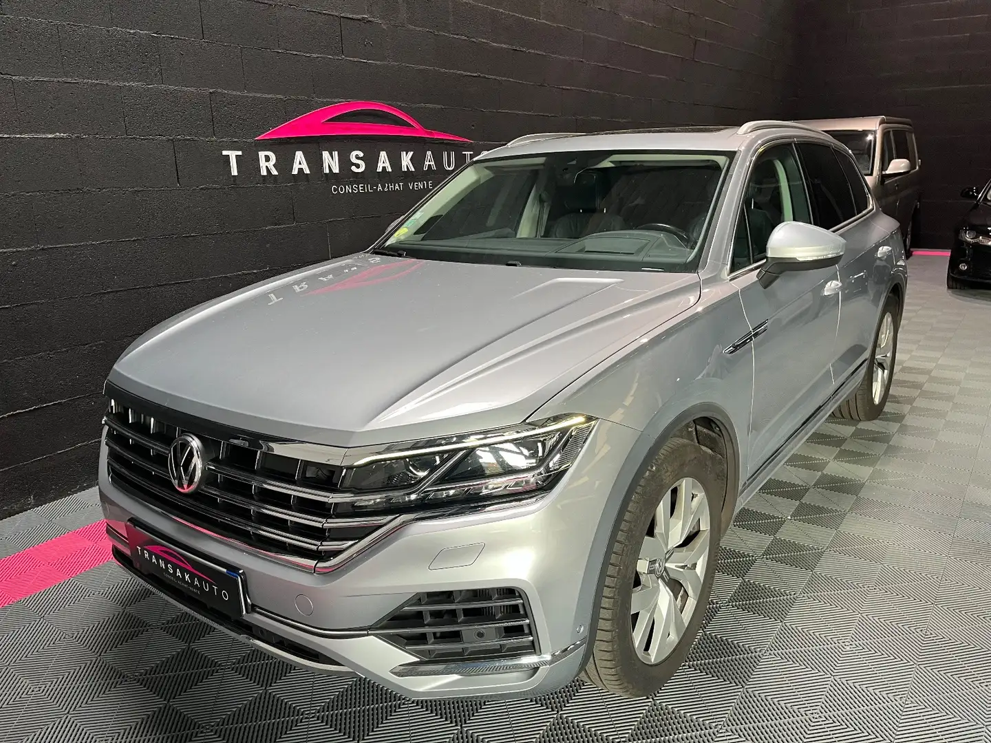 Volkswagen Touareg Carat Exclusive Gris - 1