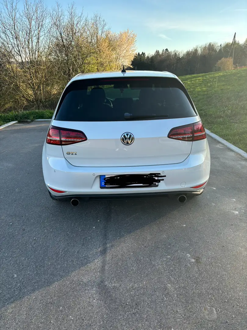 Volkswagen Golf GTI BlueMotion Technology DSG - 2