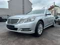 Mercedes-Benz E 250 BE AUT + SCHIEBE + SHZ + PDC Silber - thumbnail 1