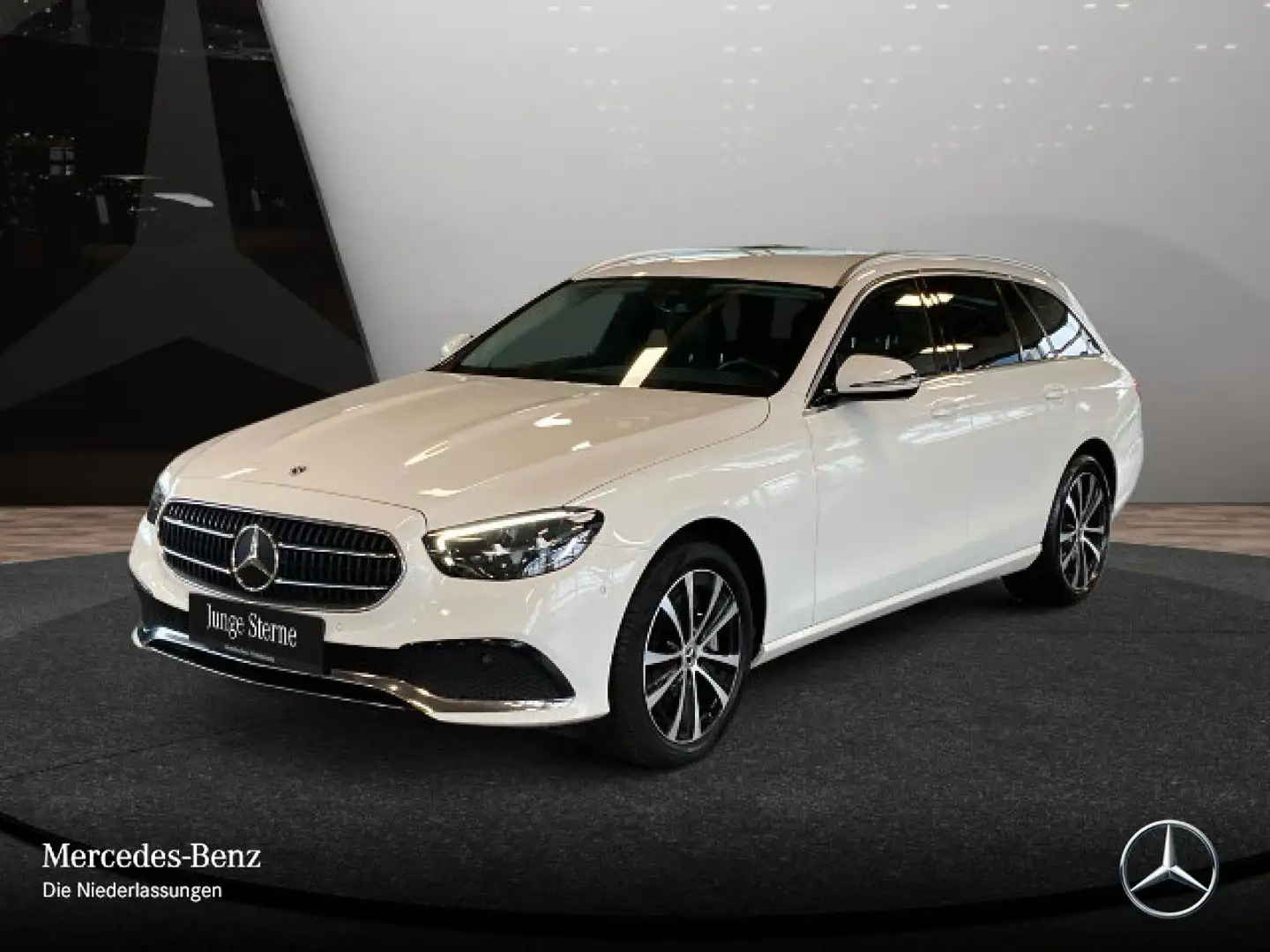 Mercedes-Benz E 300 de T 4M AVANTG+LED+BURMESTER+KAMERA+9G Weiß - 2