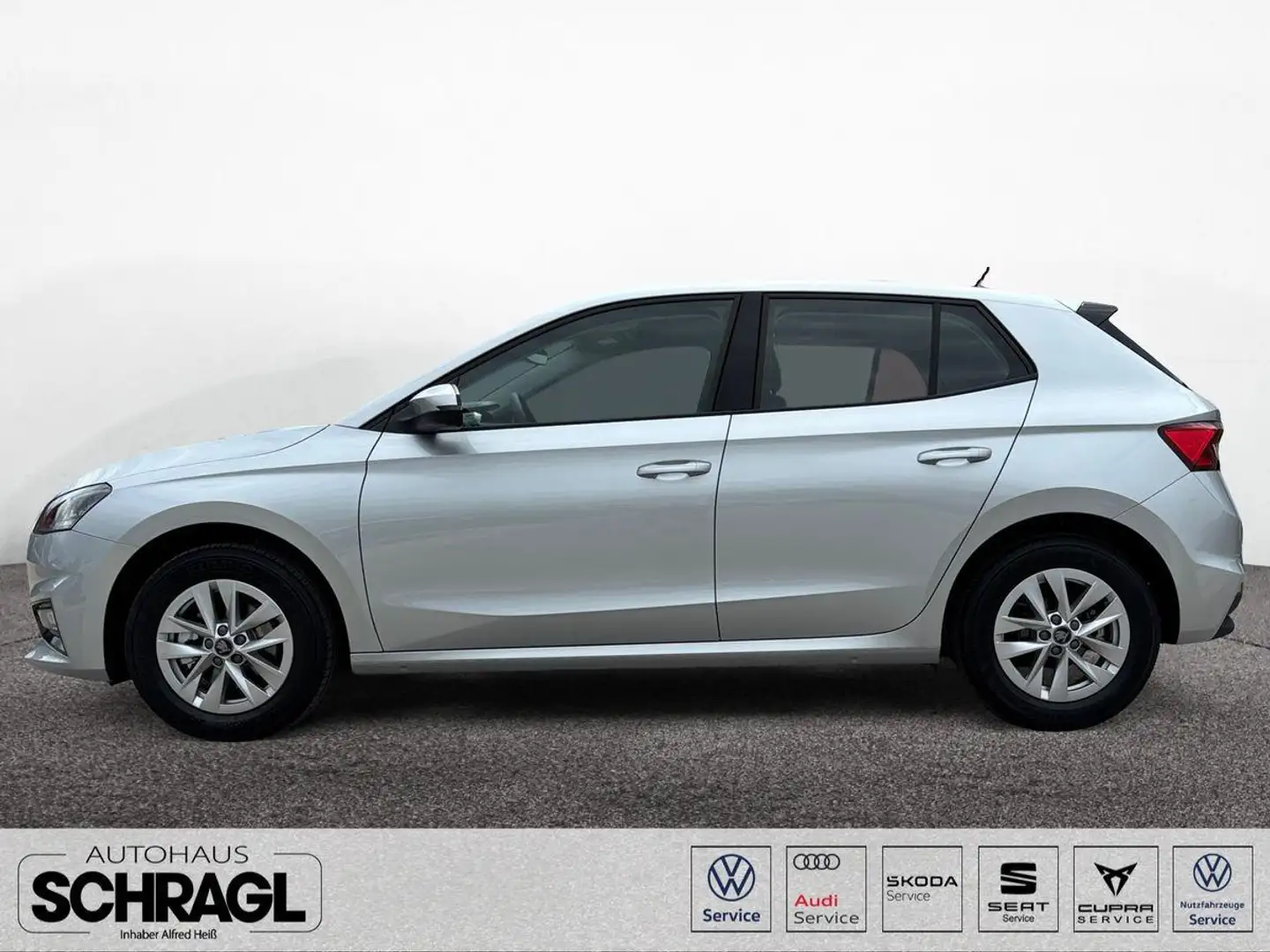 Skoda Fabia 1.0 TSI Selection+APP+SHZ+LED+WINTER PLUS Ezüst - 2