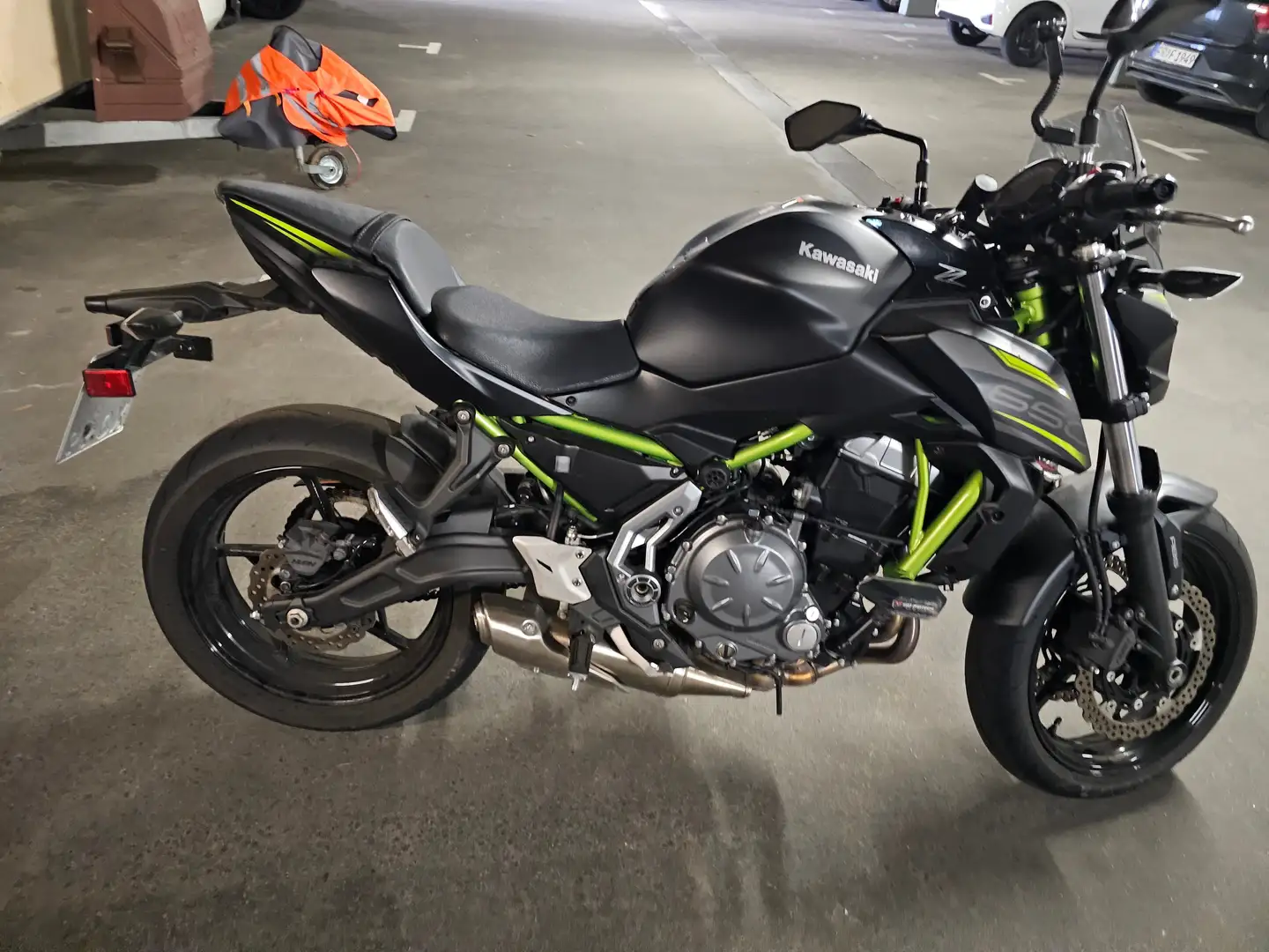 Kawasaki Z 650 Schwarz - 1