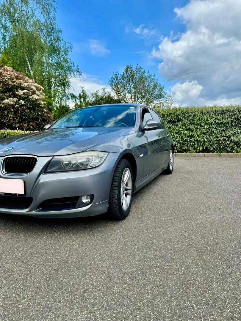 BMW 320 BMW 320d Gris - 1