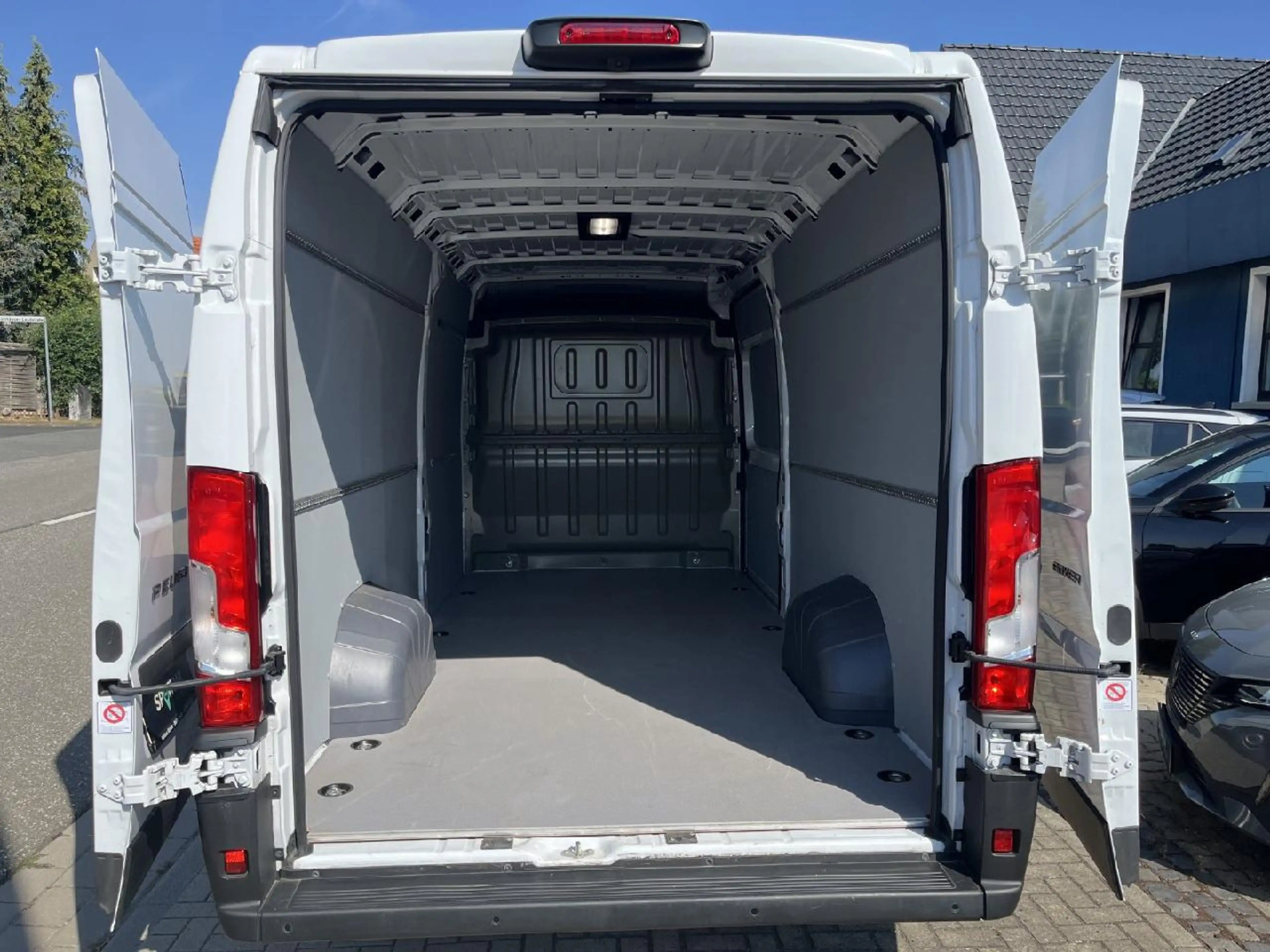 Peugeot Boxer Boxer KW 435 L4H2 +Worksite+Techno+Cargo+Navi — photo 11
