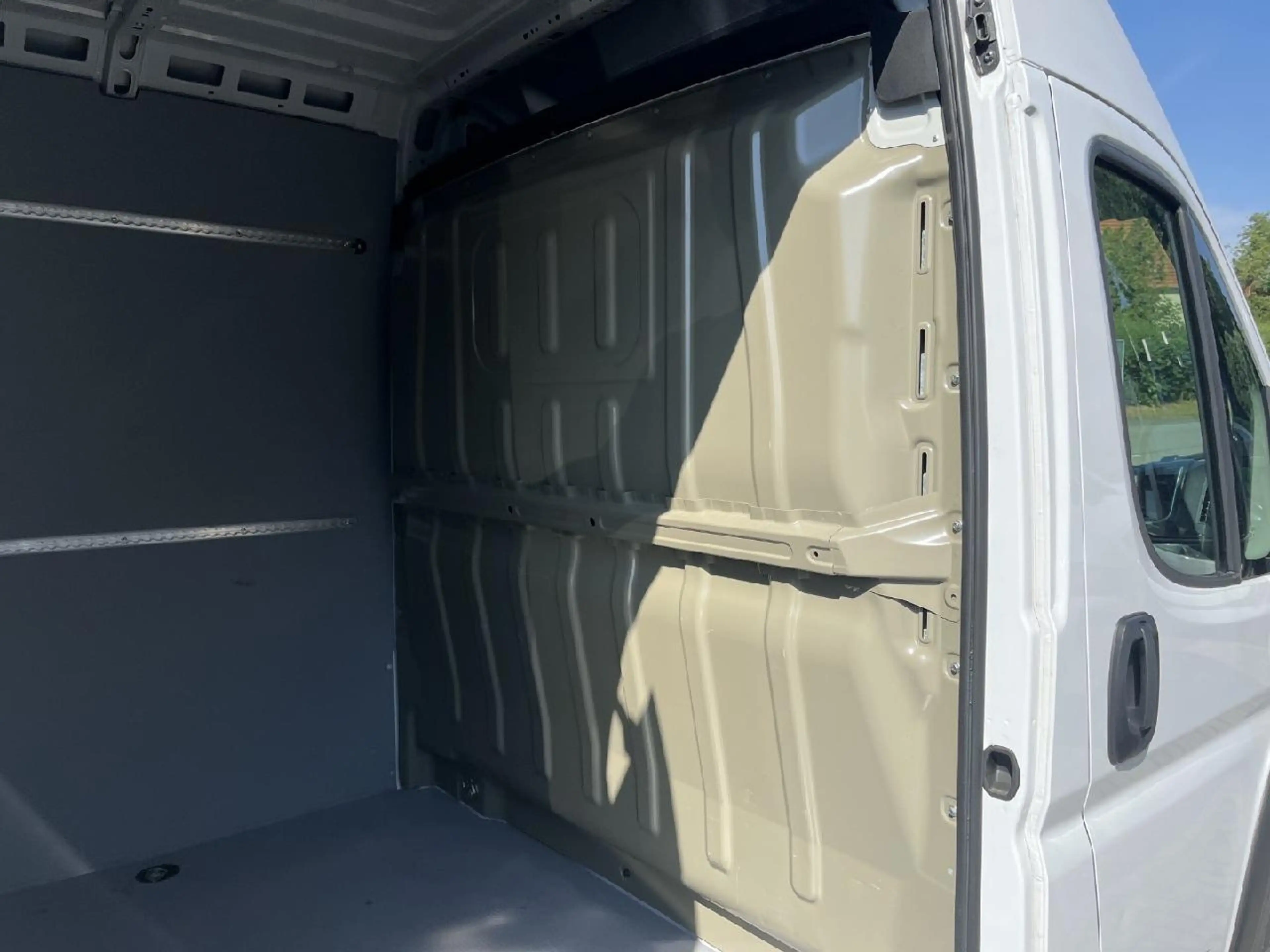 Peugeot Boxer Boxer KW 435 L4H2 +Worksite+Techno+Cargo+Navi — photo 12