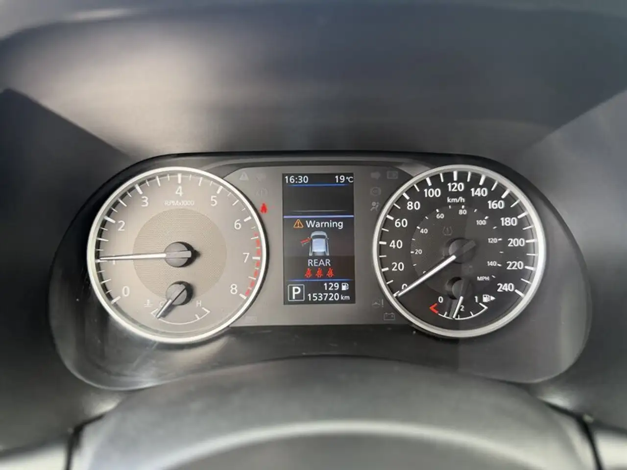 Nissan Sentra снимка Nissan Sentra