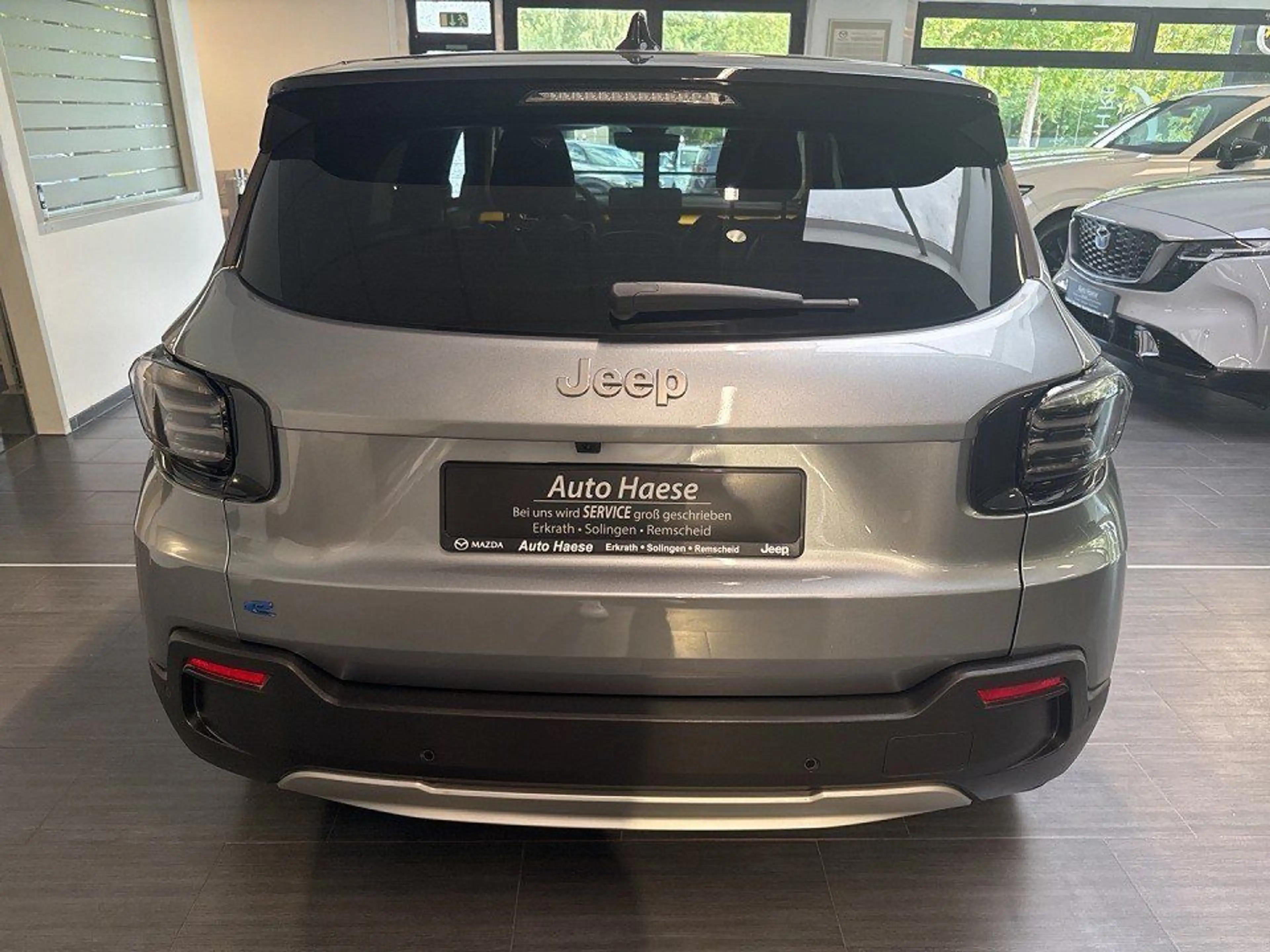 Jeep Avenger Elektro 156PS Summit LED Style Winter — photo 6