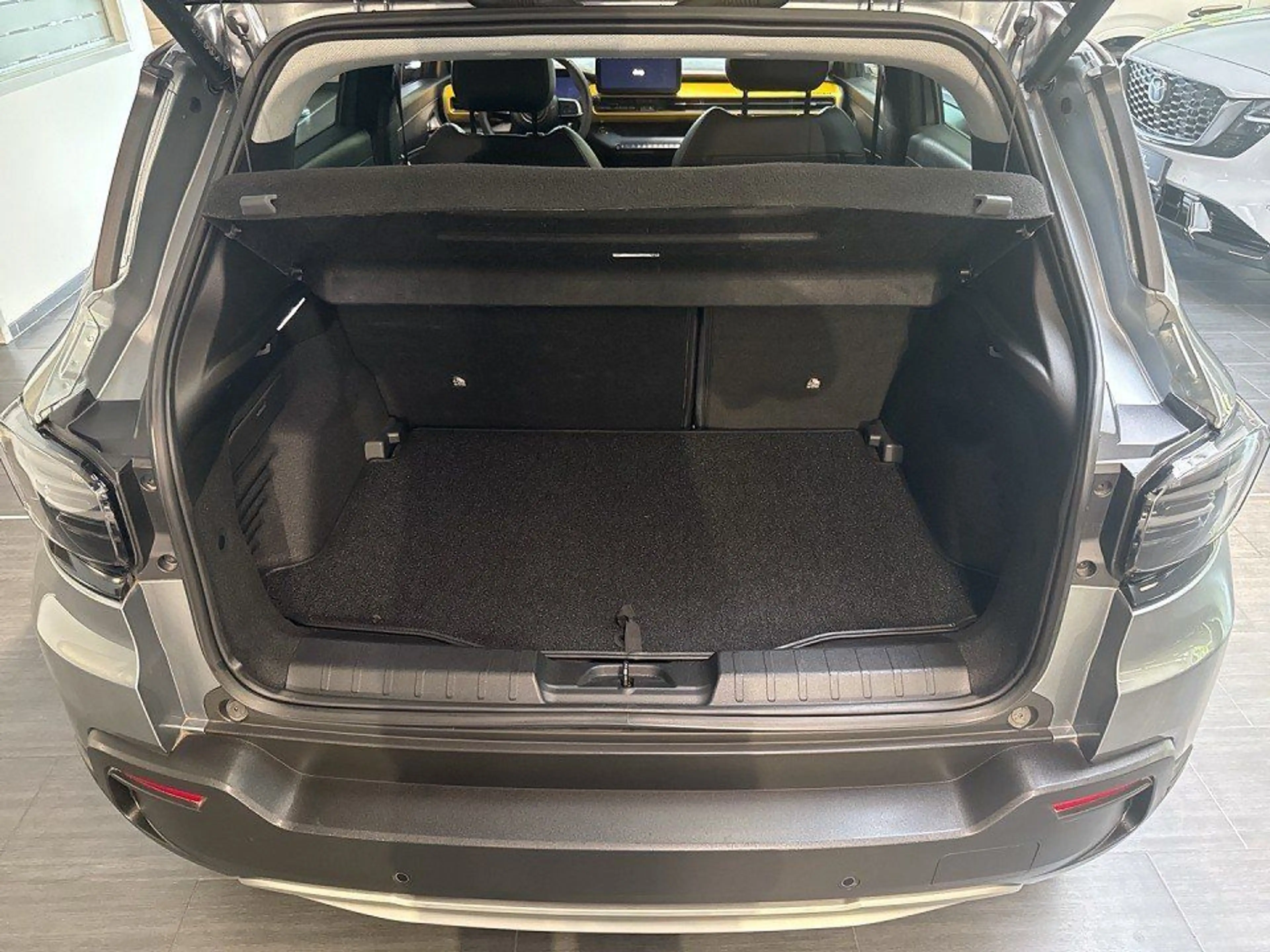Jeep Avenger Elektro 156PS Summit LED Style Winter — photo 8