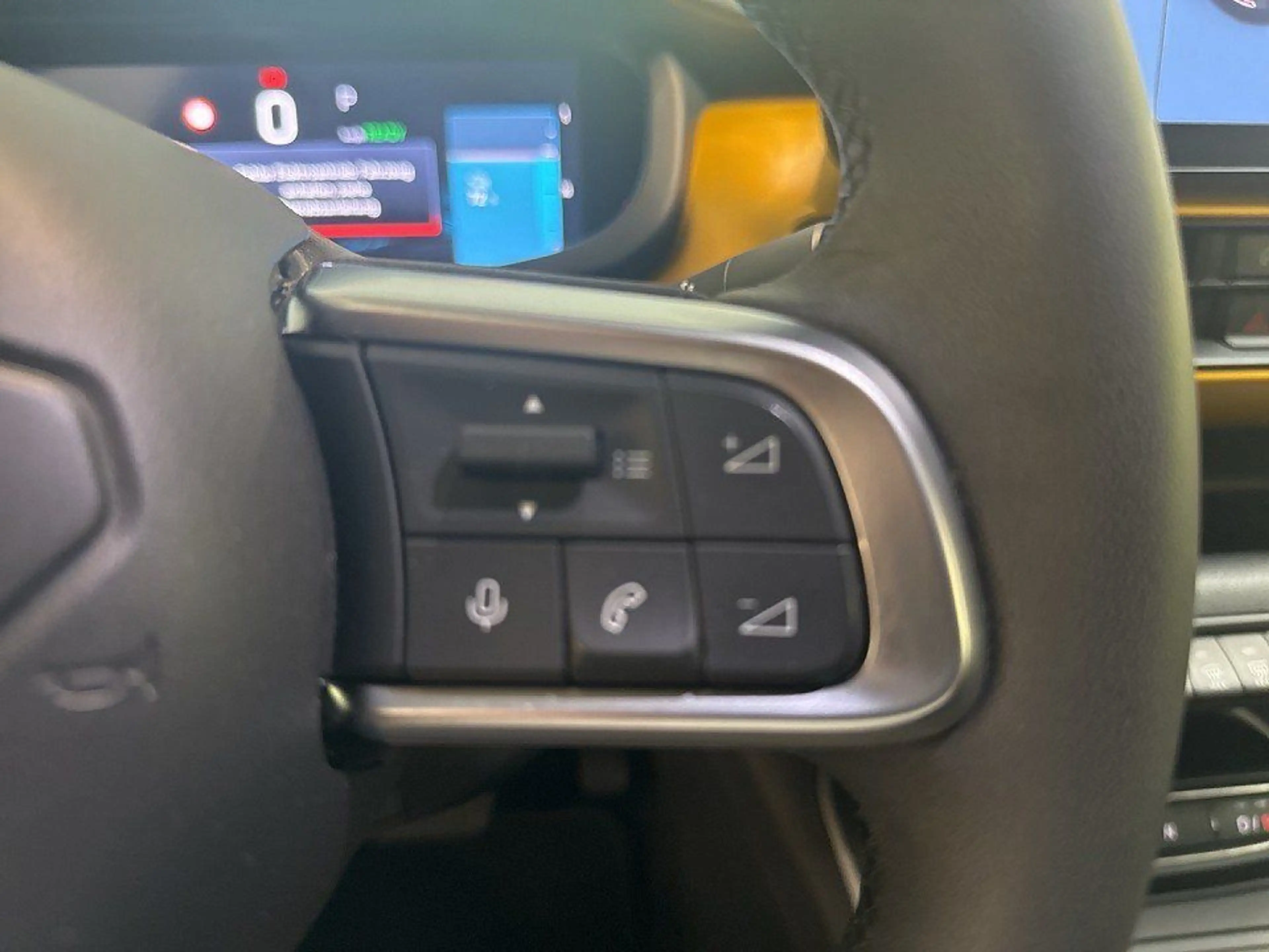 Jeep Avenger Elektro 156PS Summit LED Style Winter — photo 13