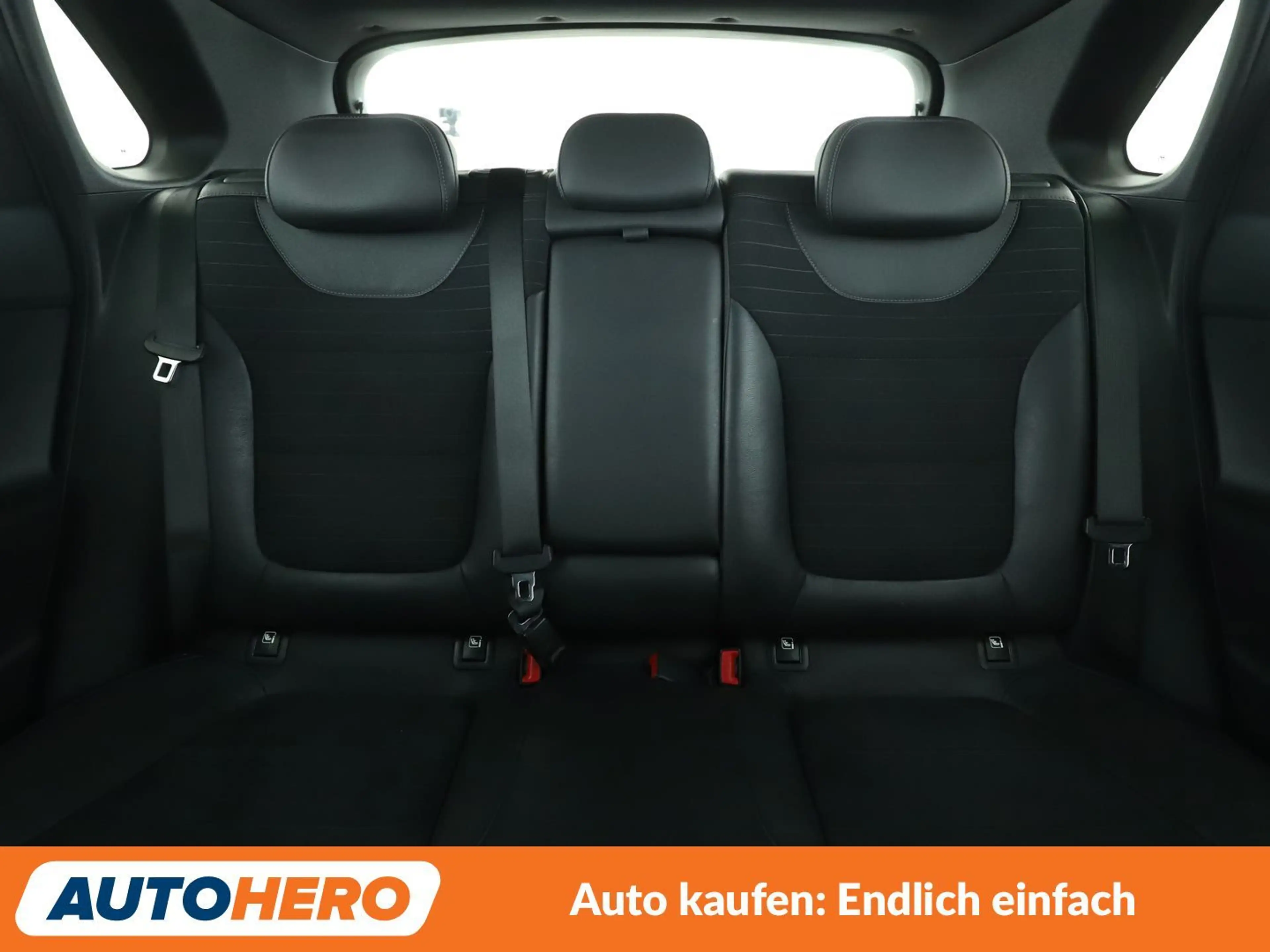 Hyundai i30 1.4 TDGI N-Line Aut.*NAVI*TEMPO*CAM*PDC*SHZ*KLMA* — photo 15