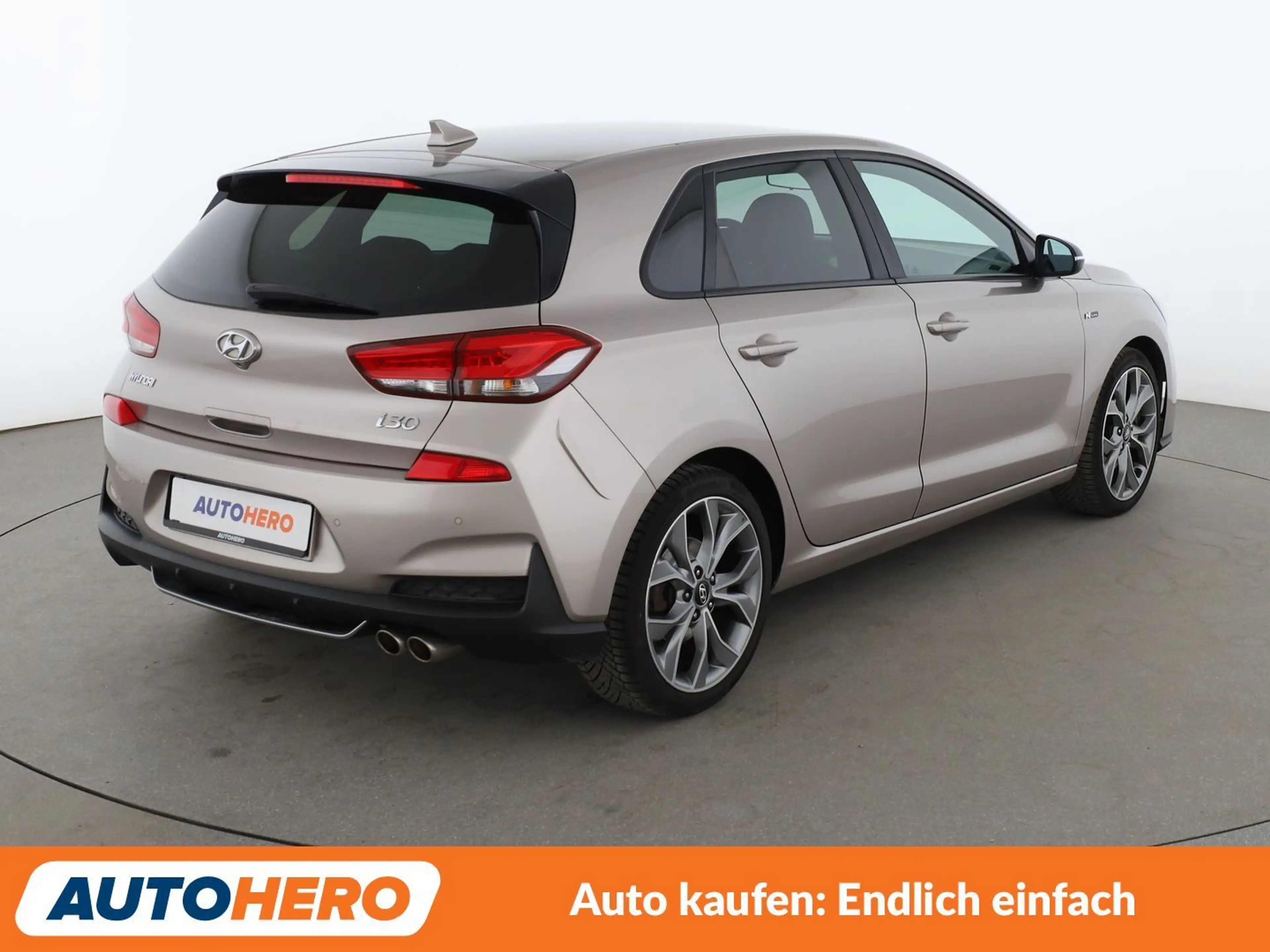 Hyundai i30 1.4 TDGI N-Line Aut.*NAVI*TEMPO*CAM*PDC*SHZ*KLMA* — photo 6