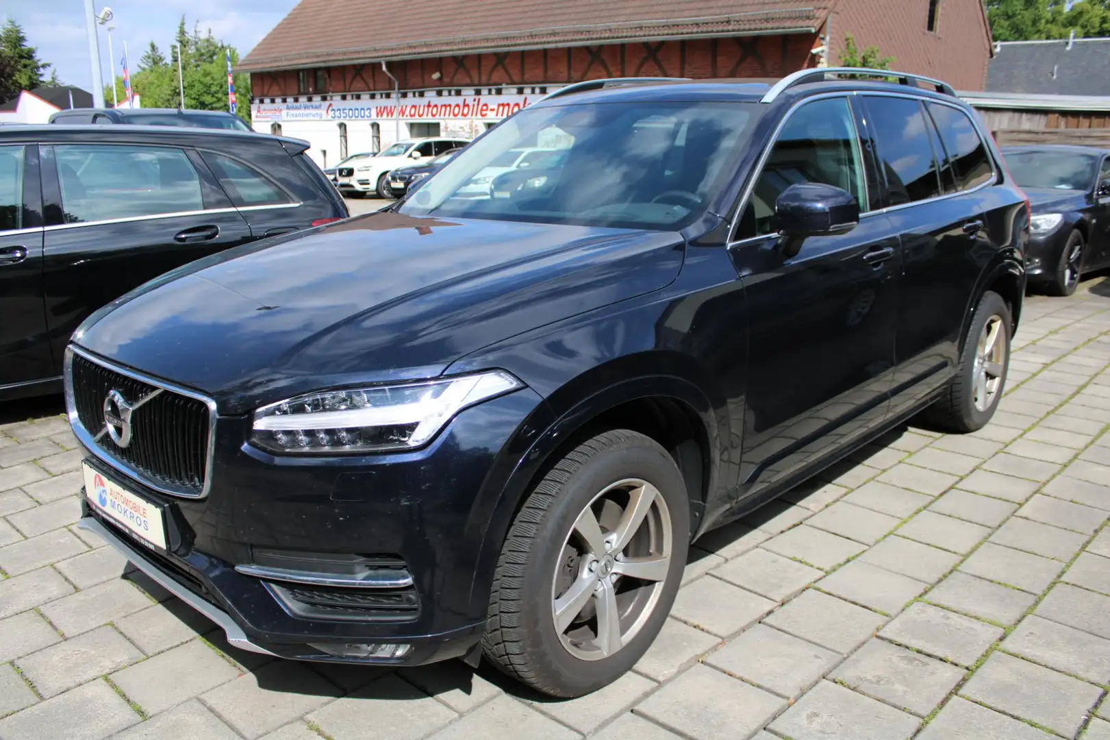 Volvo XC90 D5 AWD Geartronic Momentum LED Navi Leder 7-Sitze Blau - 1