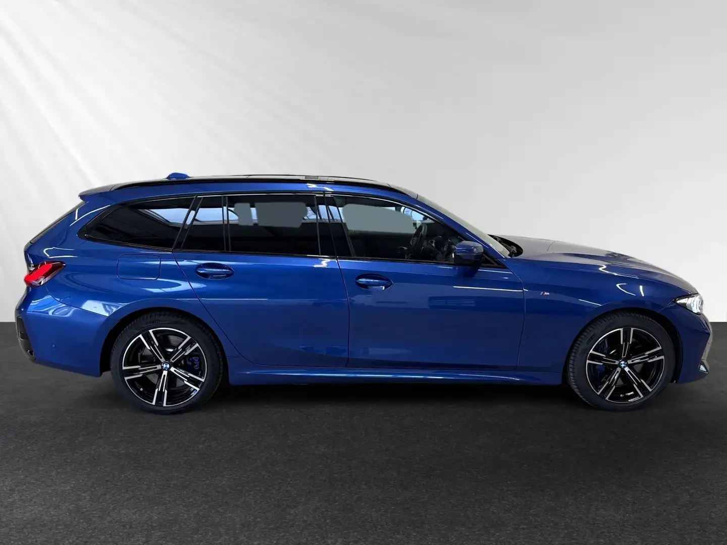 BMW 330 e Touring *€ 1.190 Zubehörbonus* Blau - 2