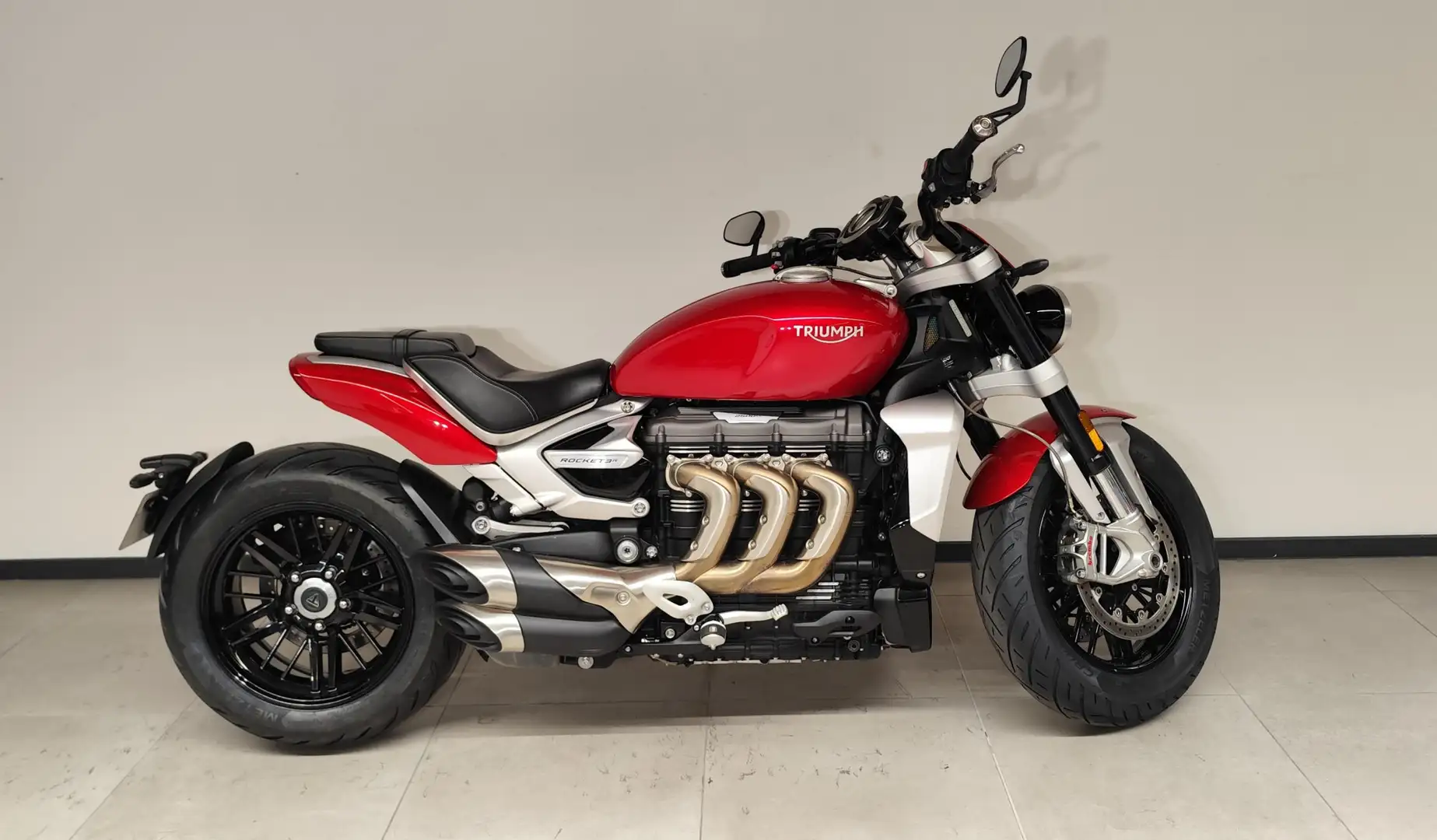 Triumph Rocket 3 R - 1